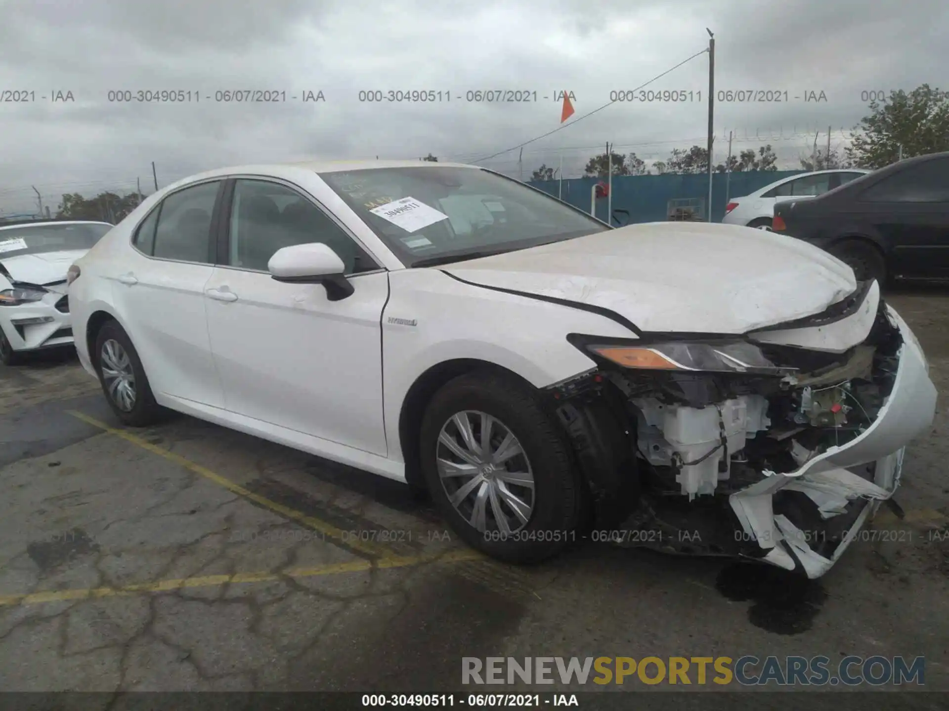 1 Photograph of a damaged car 4T1C31AK0LU535512 TOYOTA CAMRY 2020