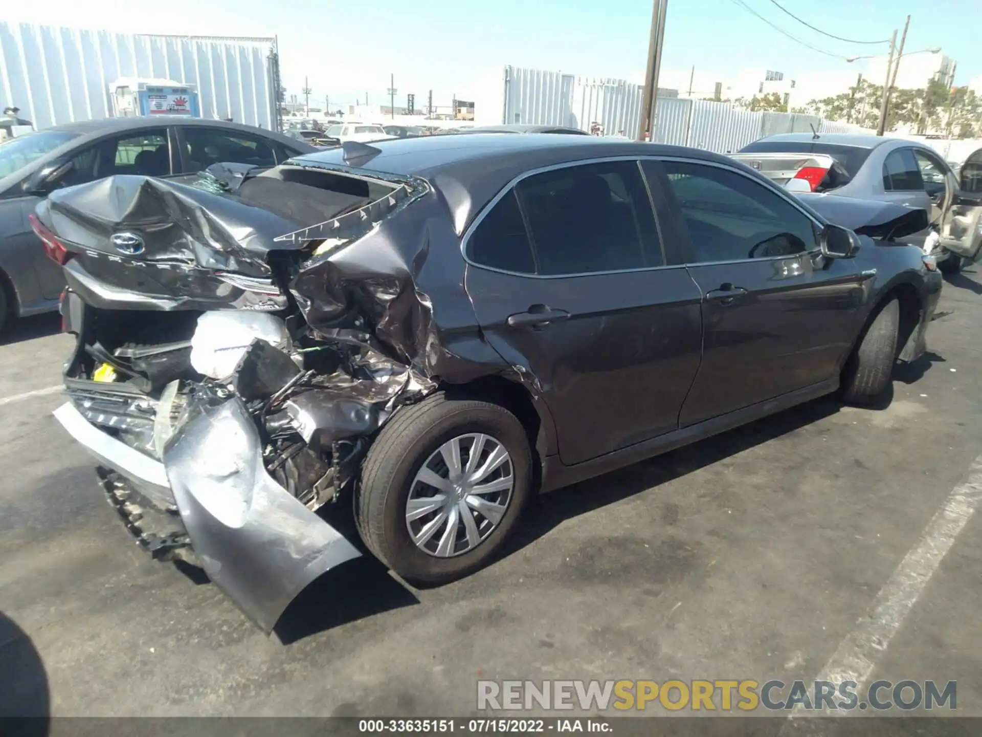 4 Photograph of a damaged car 4T1C31AK0LU542976 TOYOTA CAMRY 2020