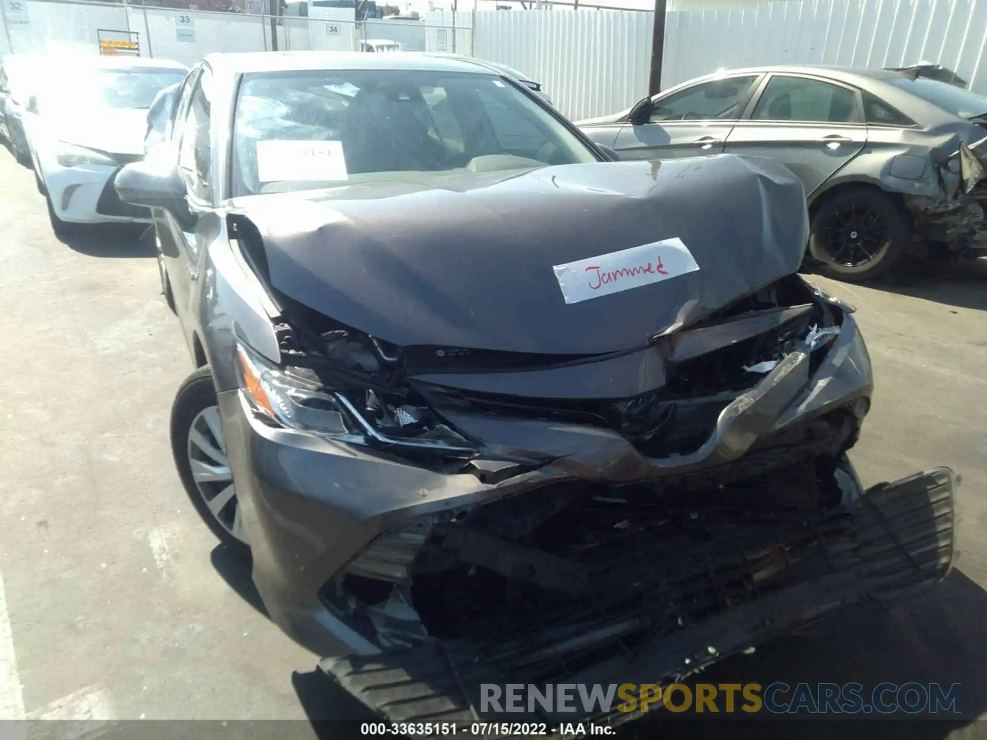 6 Photograph of a damaged car 4T1C31AK0LU542976 TOYOTA CAMRY 2020