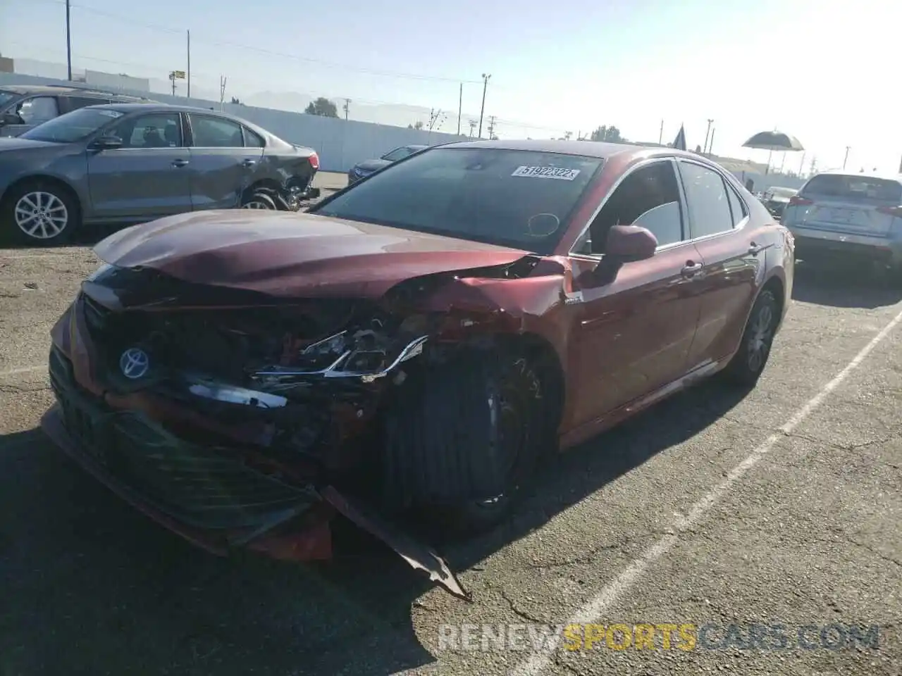 2 Photograph of a damaged car 4T1C31AK1LU518718 TOYOTA CAMRY 2020