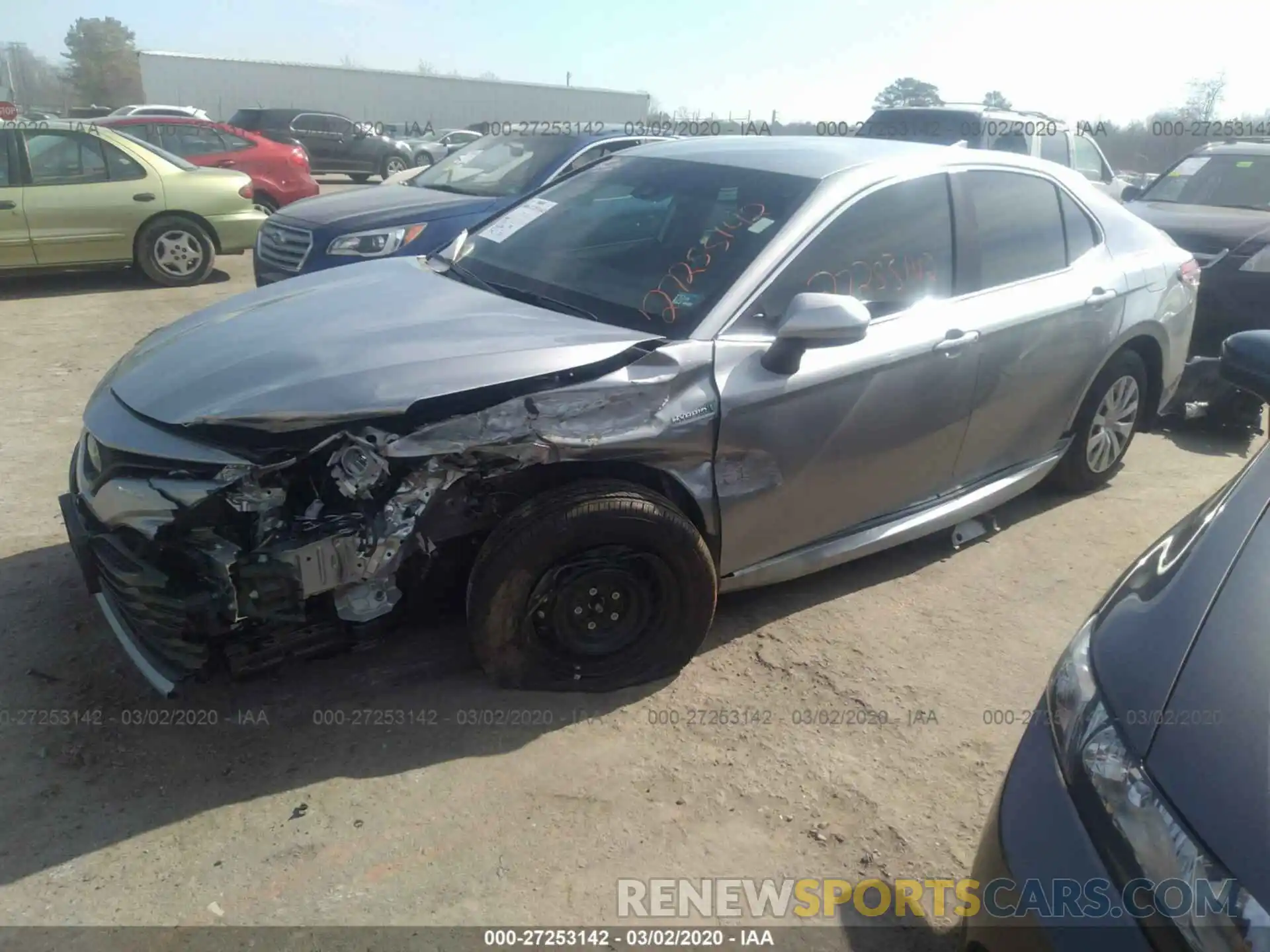 2 Photograph of a damaged car 4T1C31AK1LU520291 TOYOTA CAMRY 2020