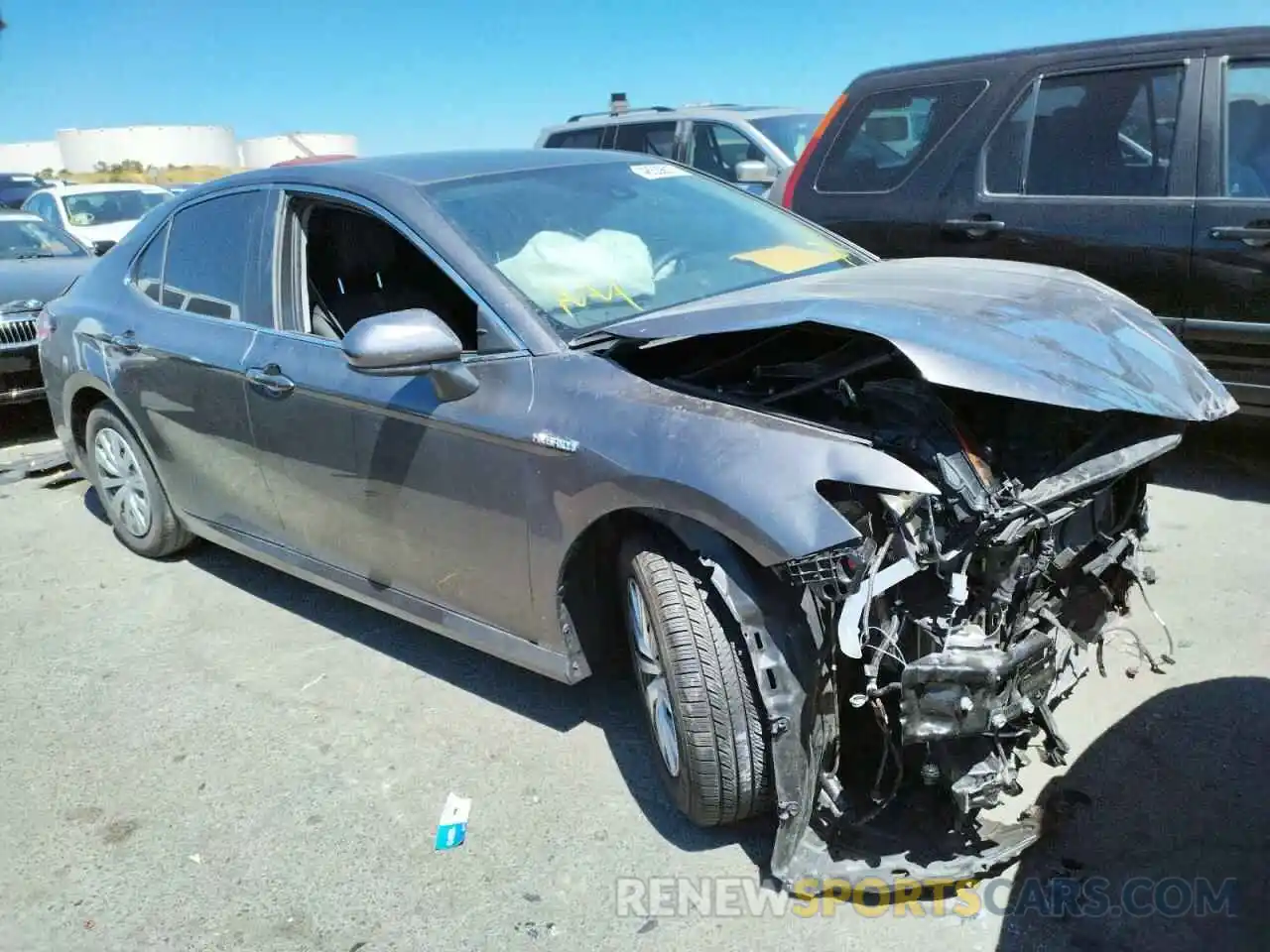 1 Photograph of a damaged car 4T1C31AK1LU525507 TOYOTA CAMRY 2020