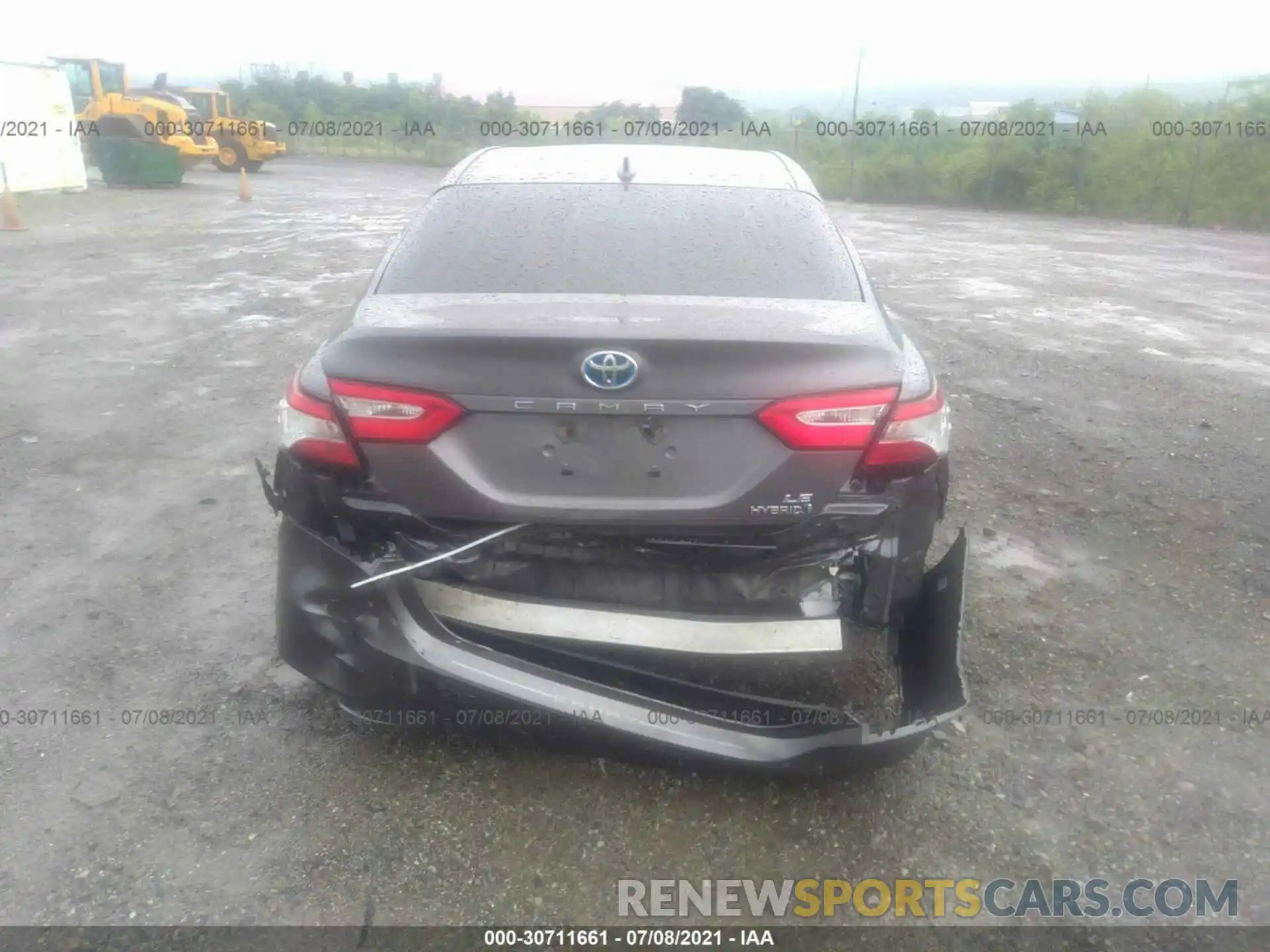 6 Photograph of a damaged car 4T1C31AK1LU528438 TOYOTA CAMRY 2020