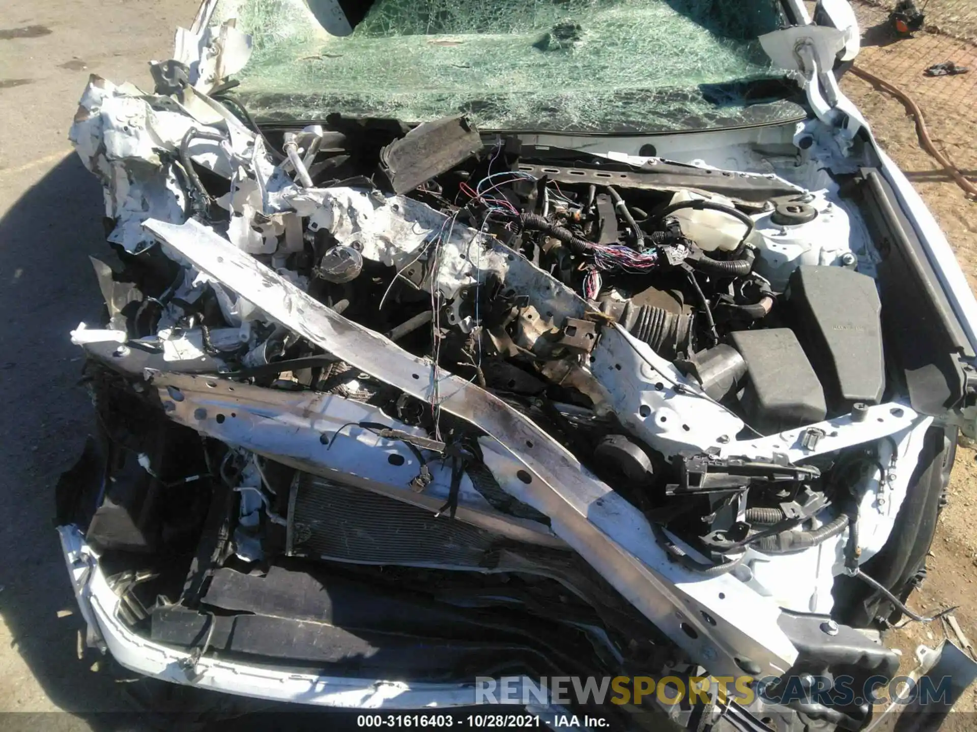 10 Photograph of a damaged car 4T1C31AK1LU537799 TOYOTA CAMRY 2020