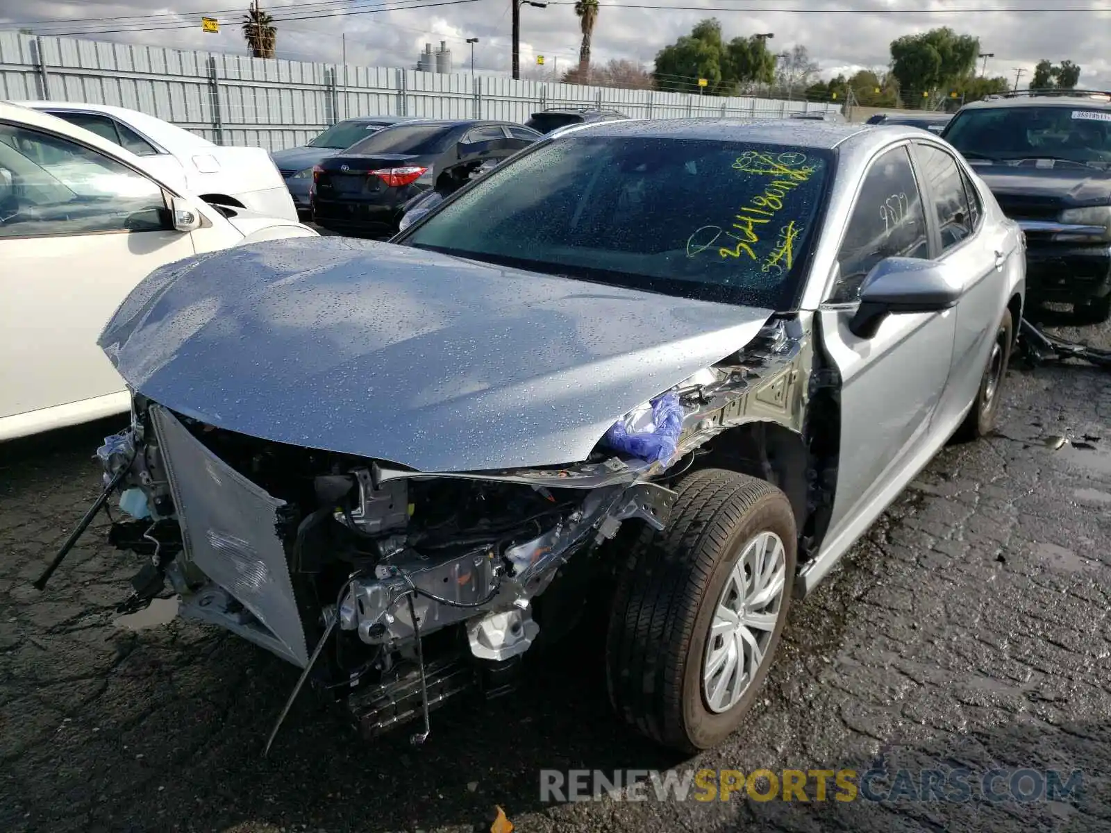 2 Photograph of a damaged car 4T1C31AK1LU544512 TOYOTA CAMRY 2020