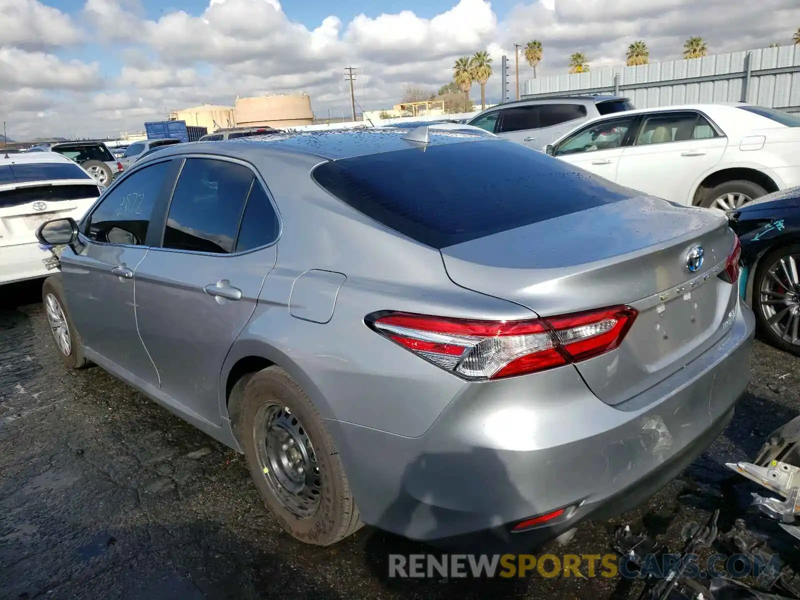 3 Photograph of a damaged car 4T1C31AK1LU544512 TOYOTA CAMRY 2020