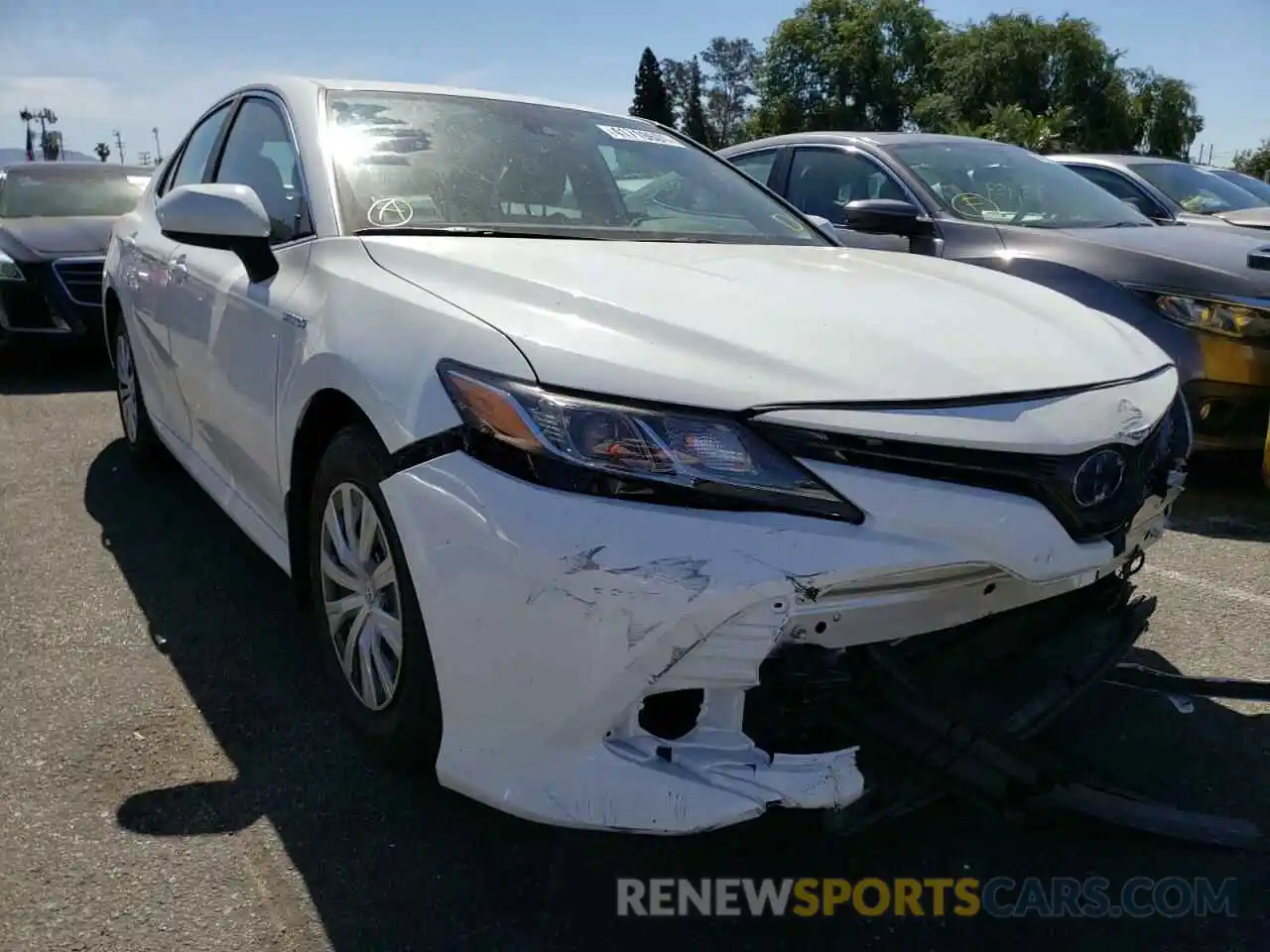 1 Photograph of a damaged car 4T1C31AK1LU546325 TOYOTA CAMRY 2020