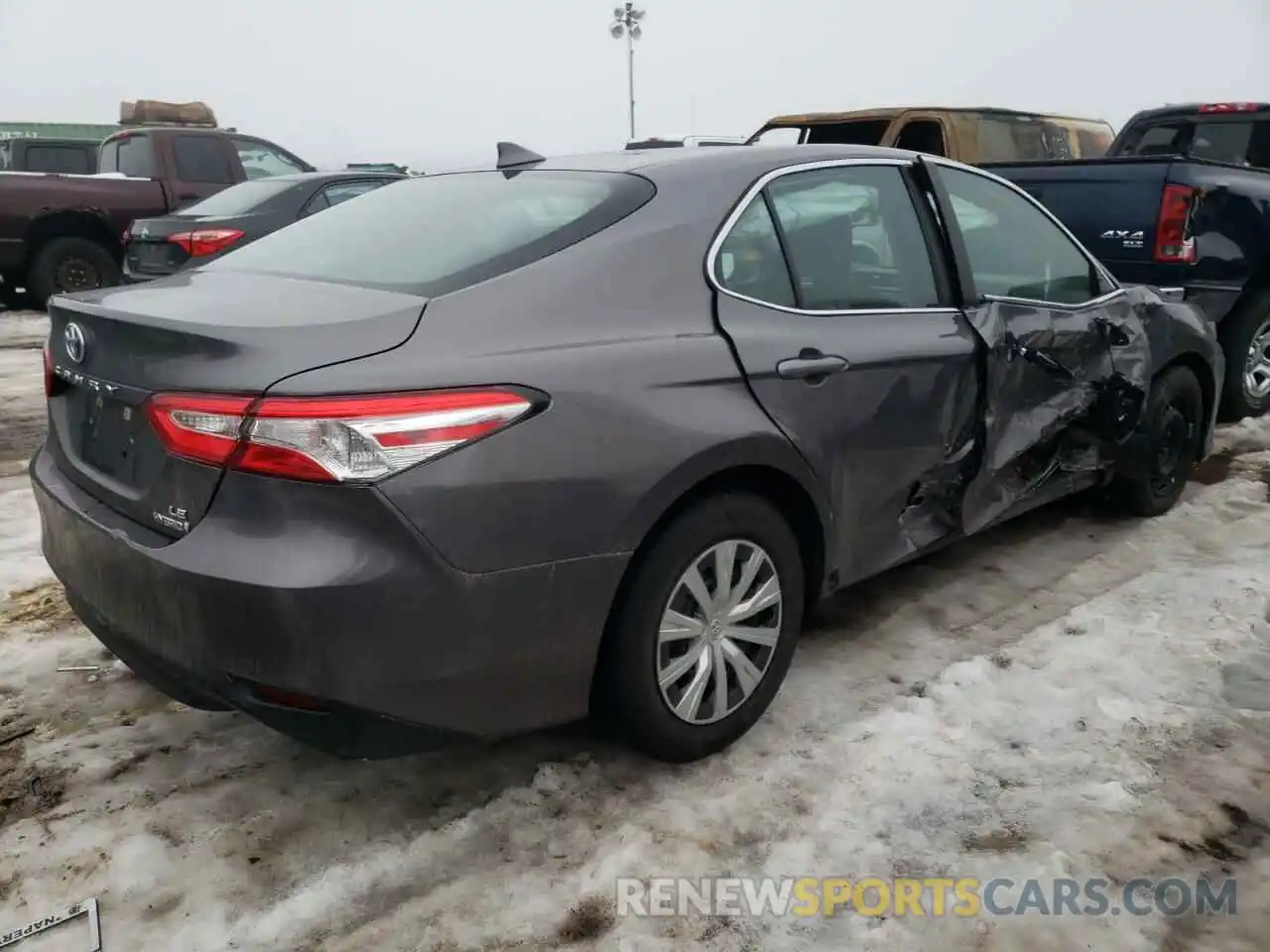 3 Photograph of a damaged car 4T1C31AK2LU013559 TOYOTA CAMRY 2020