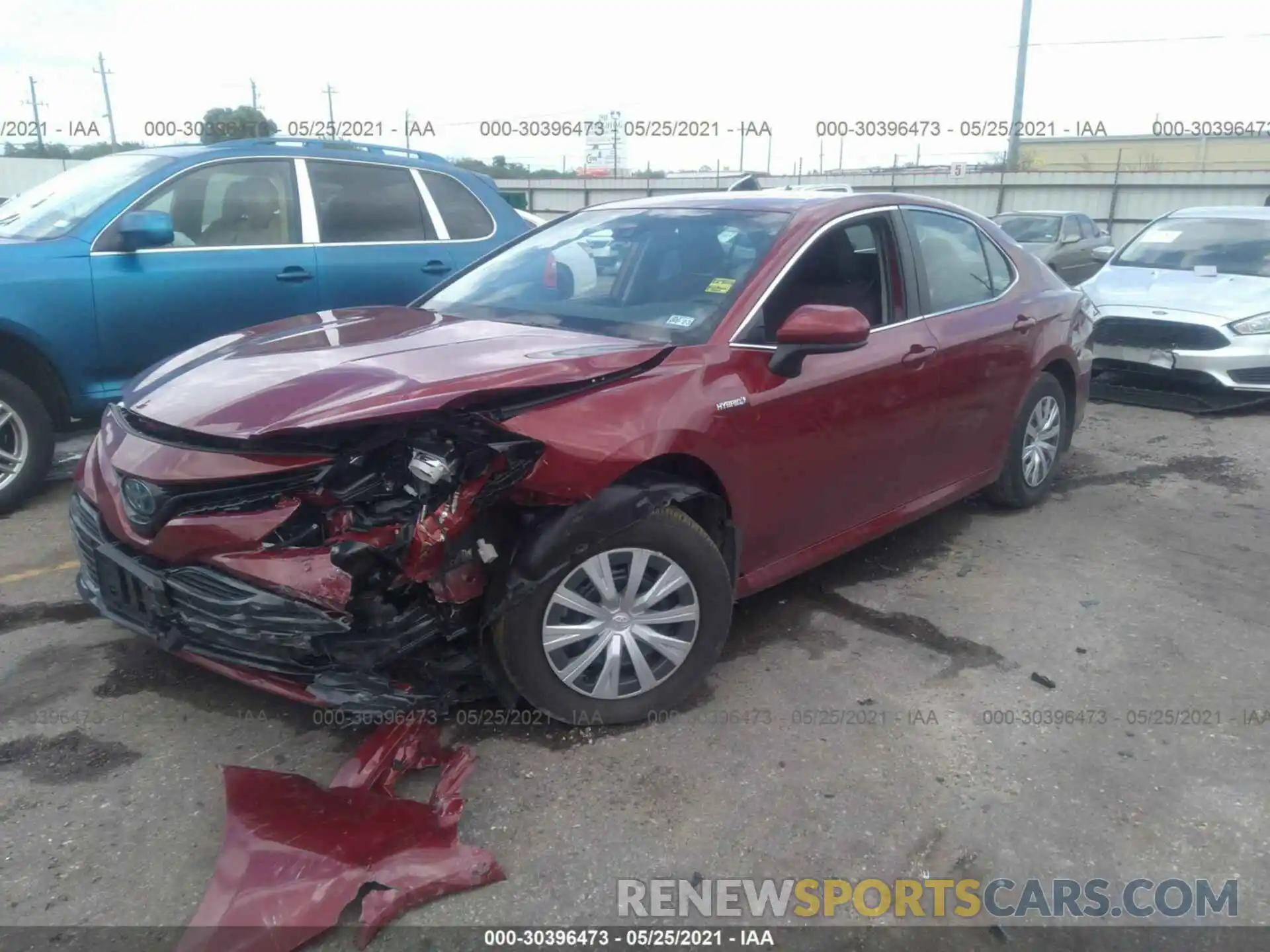 2 Photograph of a damaged car 4T1C31AK2LU018924 TOYOTA CAMRY 2020