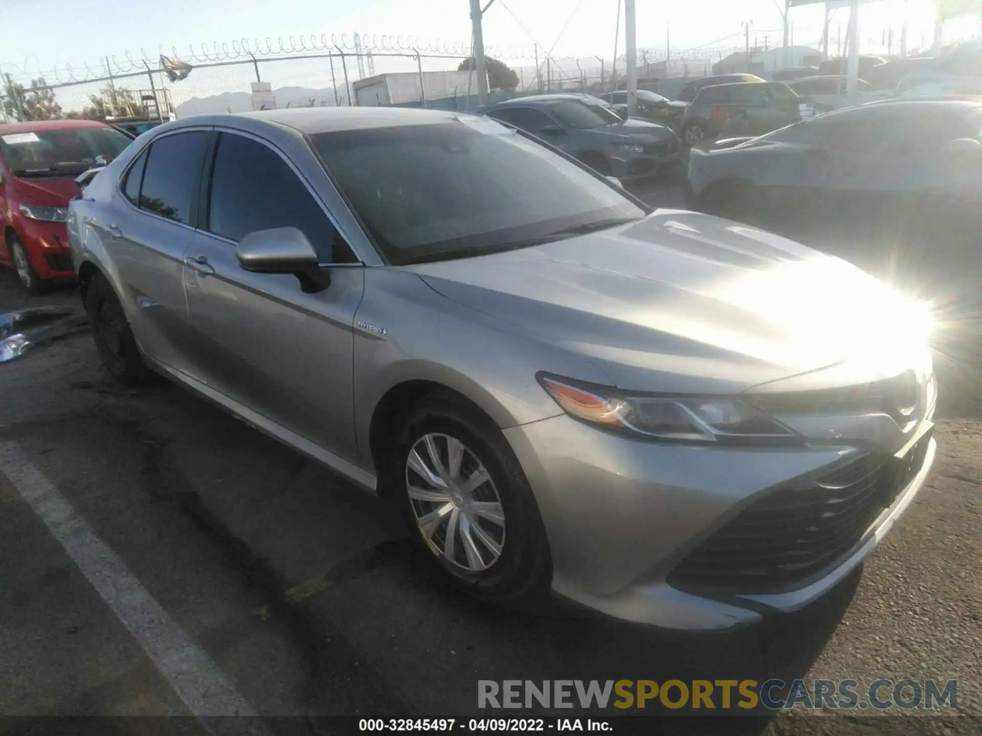 1 Photograph of a damaged car 4T1C31AK2LU019734 TOYOTA CAMRY 2020