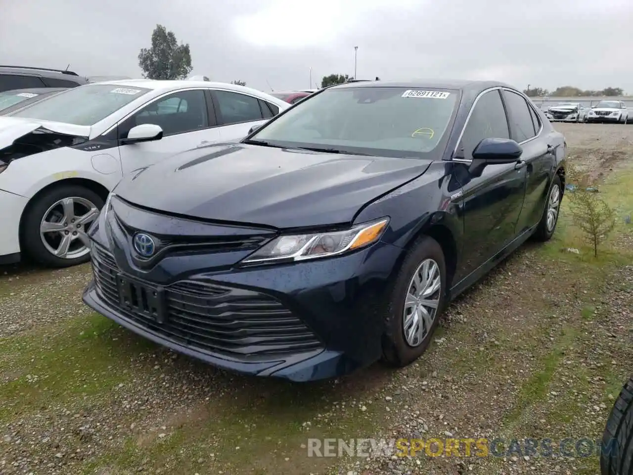 2 Photograph of a damaged car 4T1C31AK2LU520137 TOYOTA CAMRY 2020