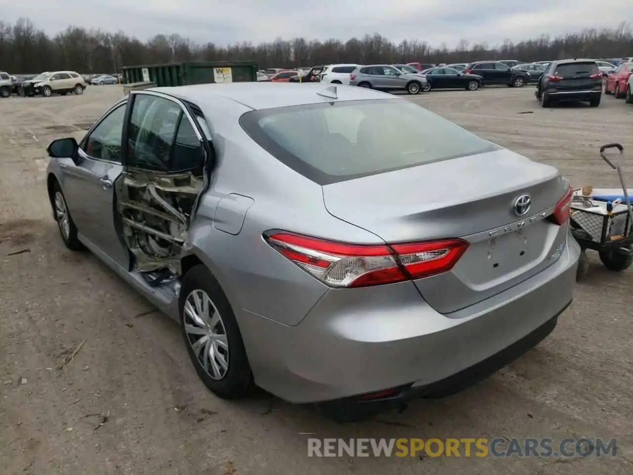 3 Photograph of a damaged car 4T1C31AK2LU521692 TOYOTA CAMRY 2020