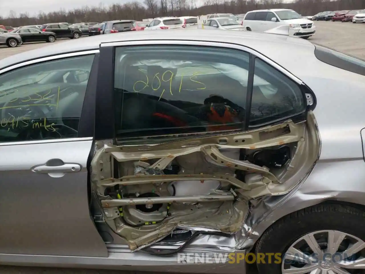 9 Photograph of a damaged car 4T1C31AK2LU521692 TOYOTA CAMRY 2020