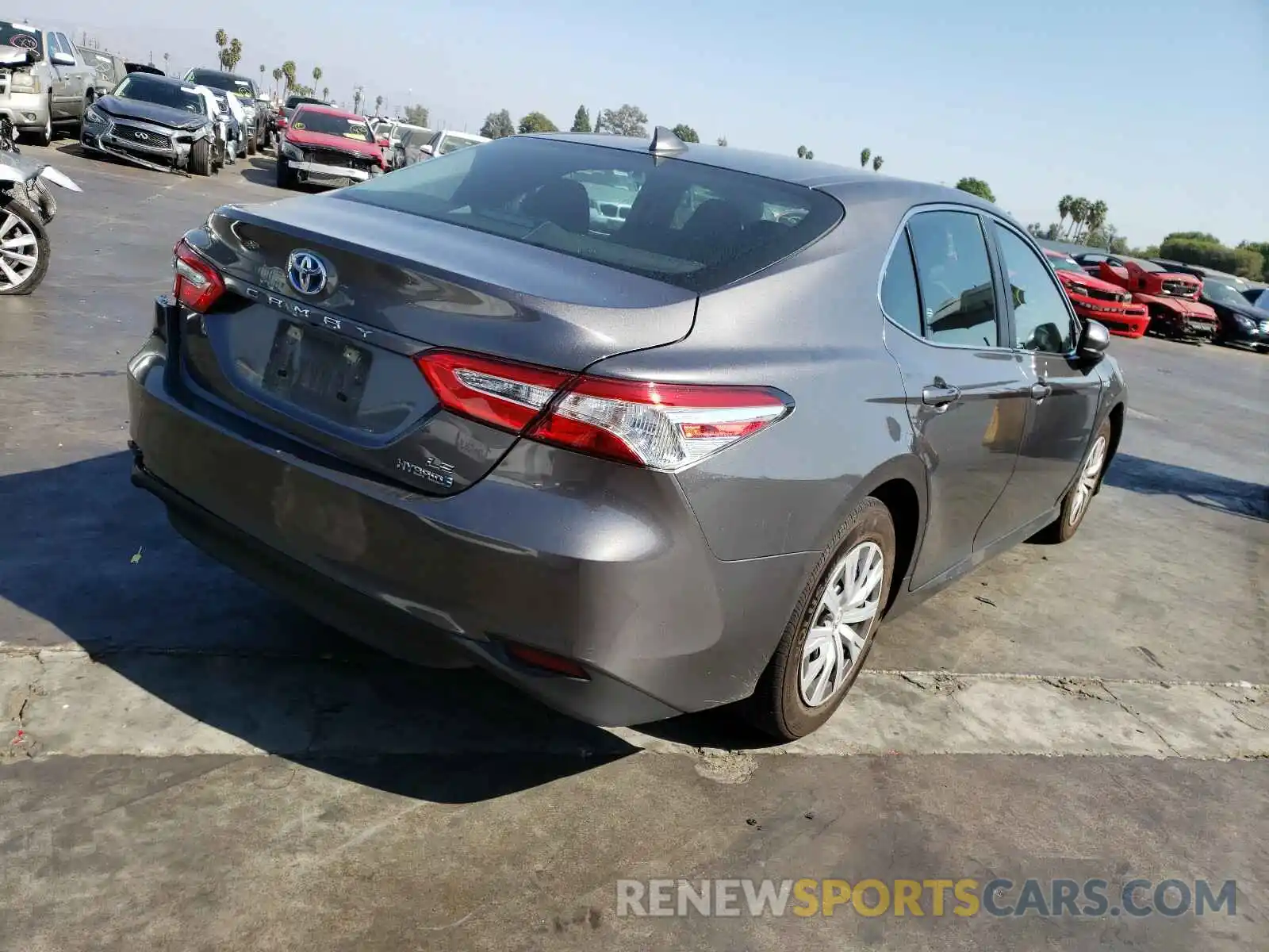 4 Photograph of a damaged car 4T1C31AK2LU523054 TOYOTA CAMRY 2020