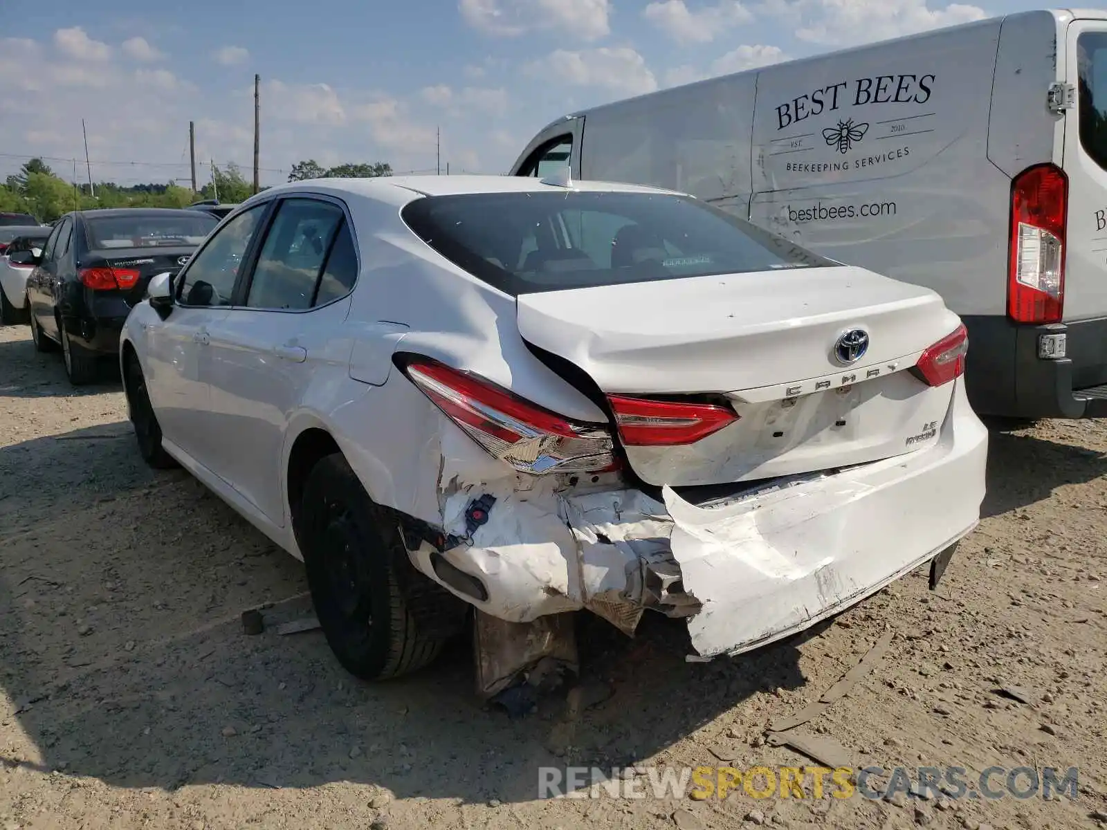 3 Photograph of a damaged car 4T1C31AK2LU523250 TOYOTA CAMRY 2020