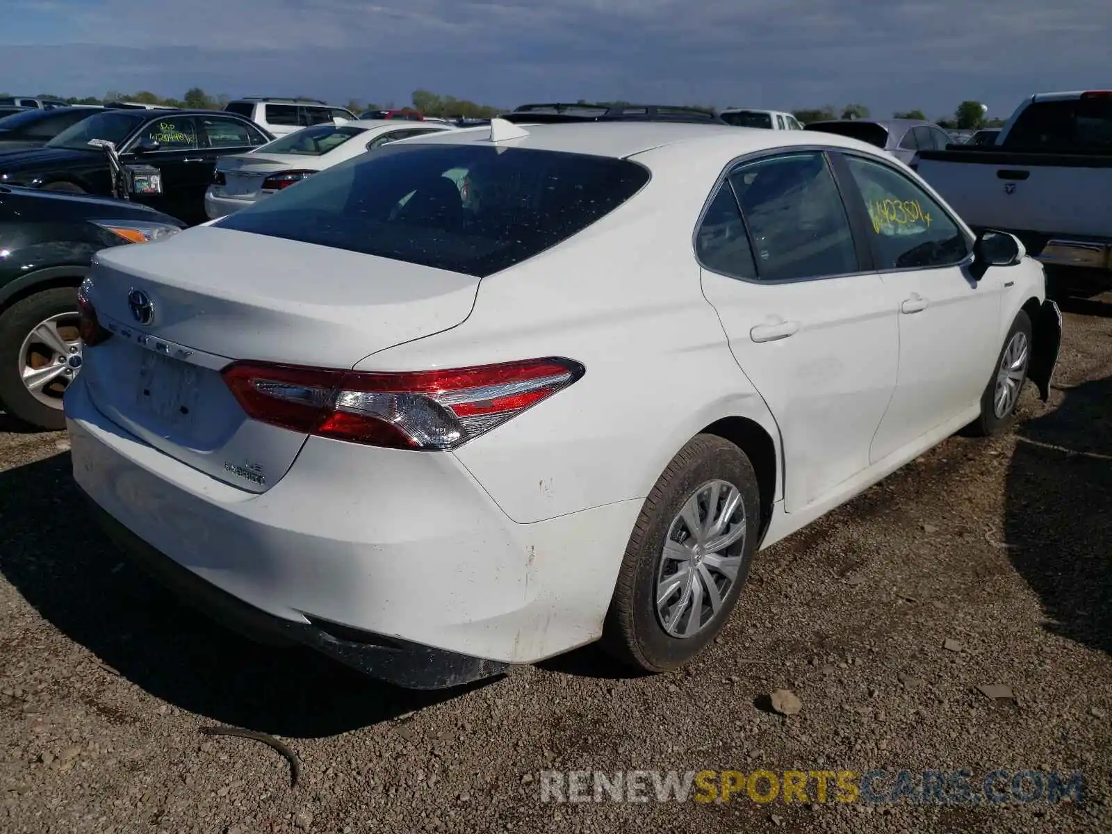 4 Photograph of a damaged car 4T1C31AK2LU526763 TOYOTA CAMRY 2020