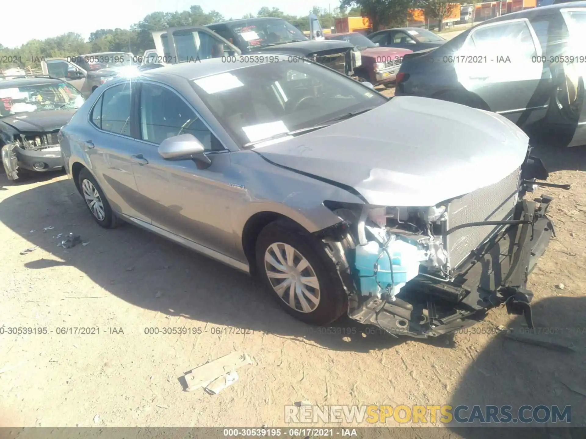 1 Photograph of a damaged car 4T1C31AK2LU532627 TOYOTA CAMRY 2020