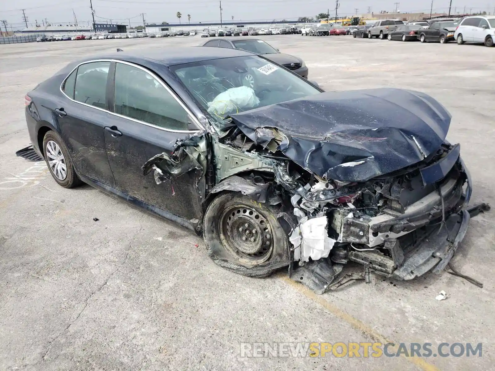 1 Photograph of a damaged car 4T1C31AK2LU533597 TOYOTA CAMRY 2020