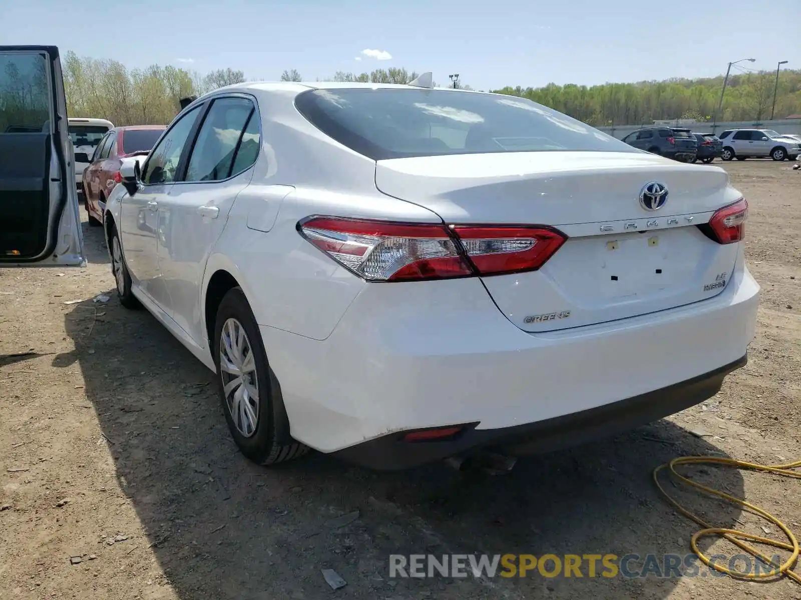 3 Photograph of a damaged car 4T1C31AK2LU544843 TOYOTA CAMRY 2020