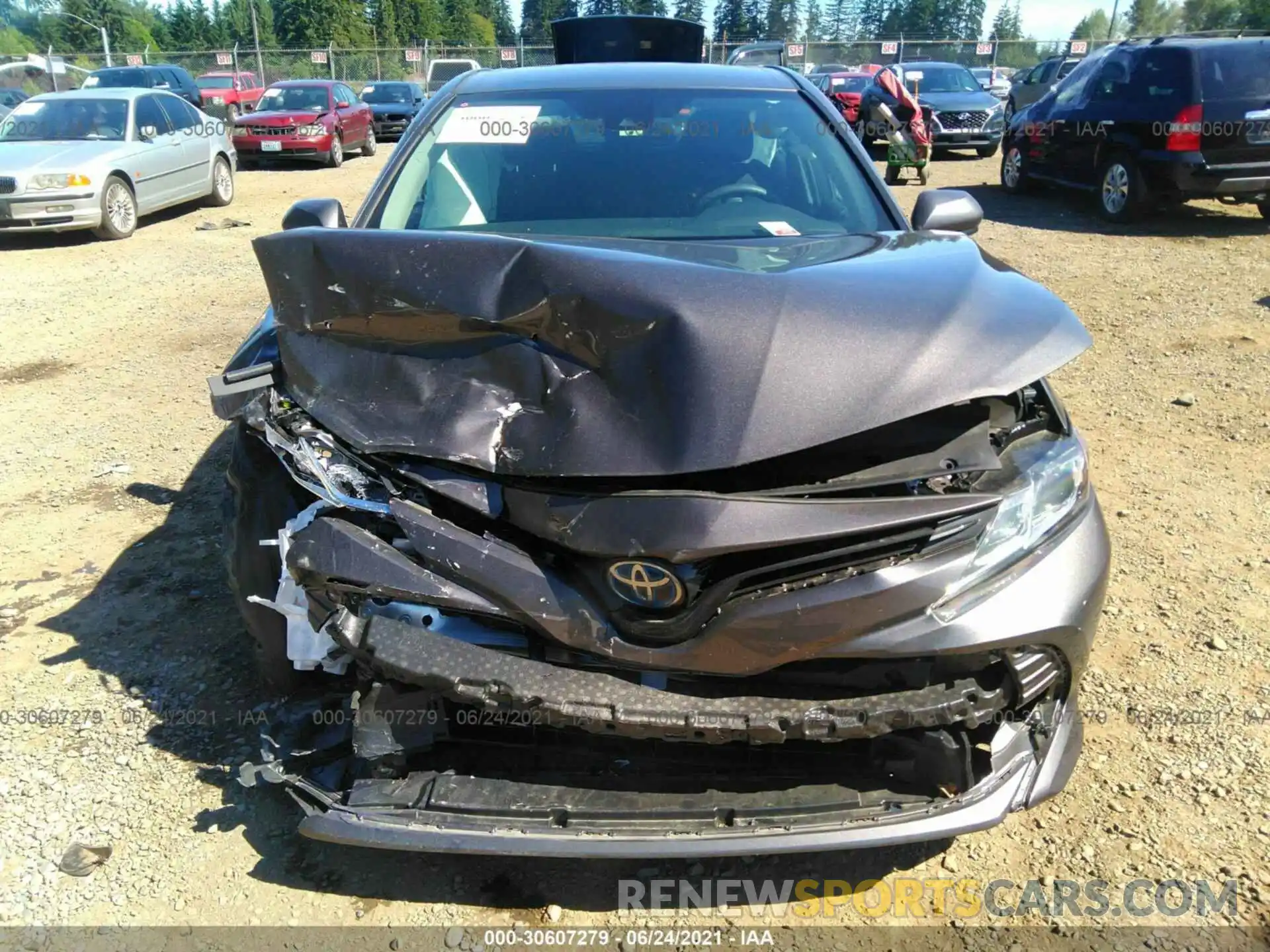 6 Photograph of a damaged car 4T1C31AK3LU013859 TOYOTA CAMRY 2020