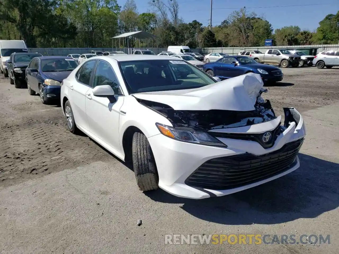 1 Photograph of a damaged car 4T1C31AK3LU016597 TOYOTA CAMRY 2020