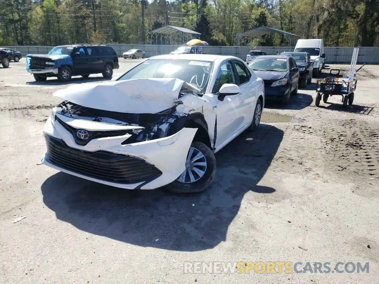 2 Photograph of a damaged car 4T1C31AK3LU016597 TOYOTA CAMRY 2020