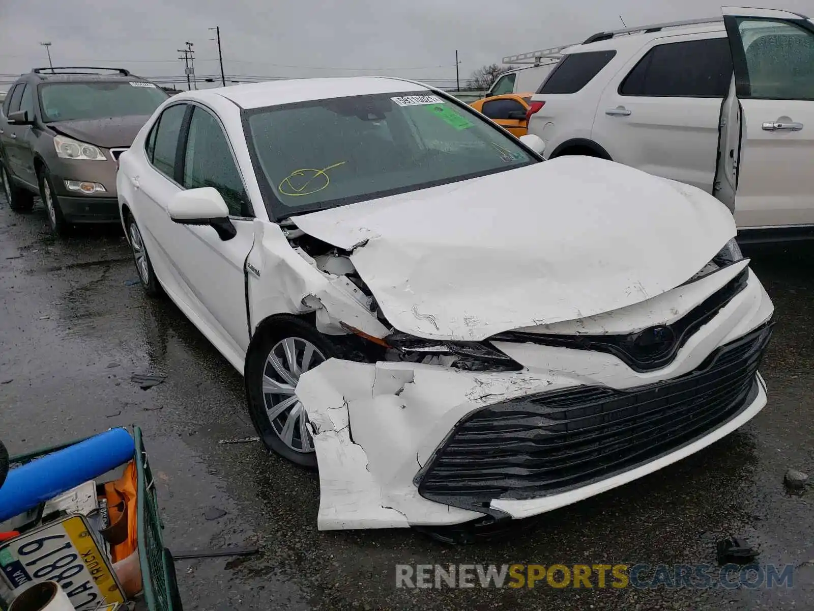 1 Photograph of a damaged car 4T1C31AK3LU019001 TOYOTA CAMRY 2020