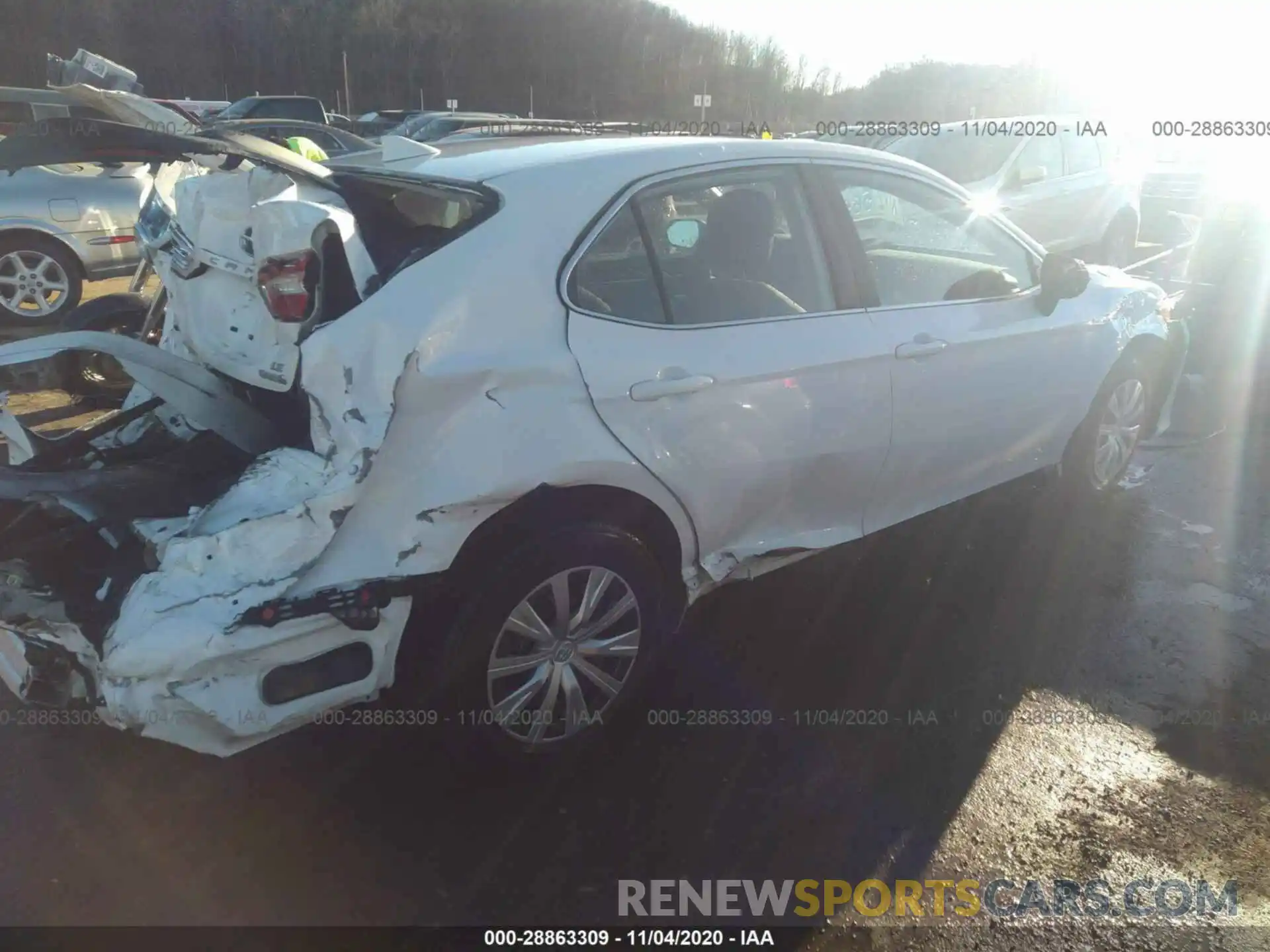 4 Photograph of a damaged car 4T1C31AK3LU520602 TOYOTA CAMRY 2020