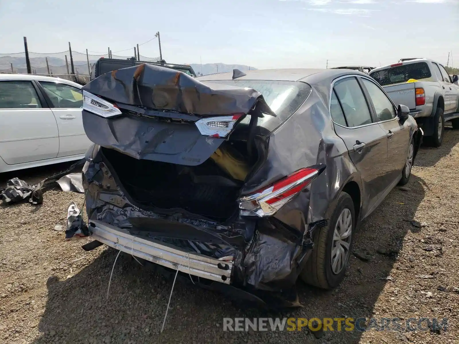 4 Photograph of a damaged car 4T1C31AK3LU522981 TOYOTA CAMRY 2020