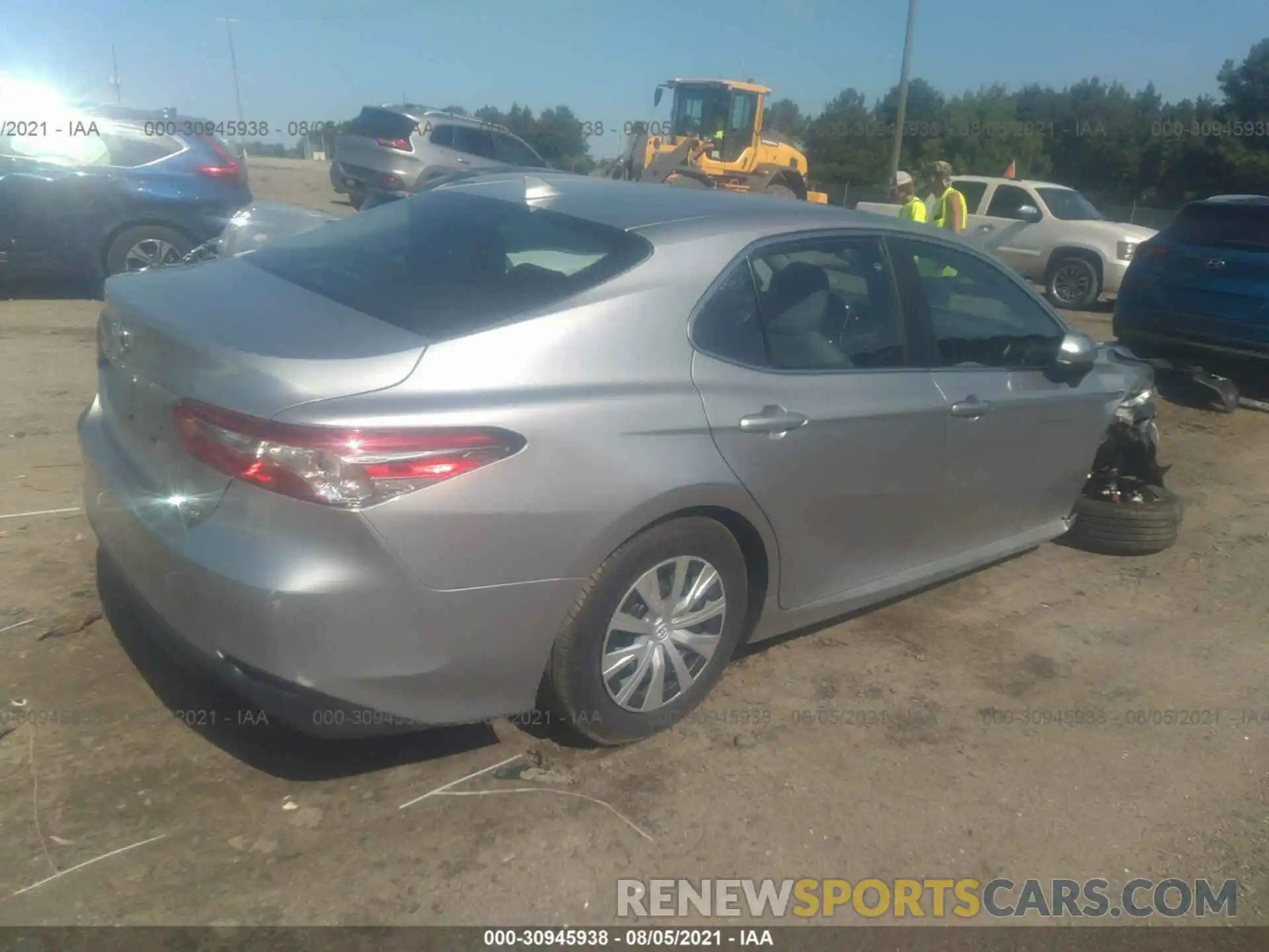 4 Photograph of a damaged car 4T1C31AK3LU527386 TOYOTA CAMRY 2020