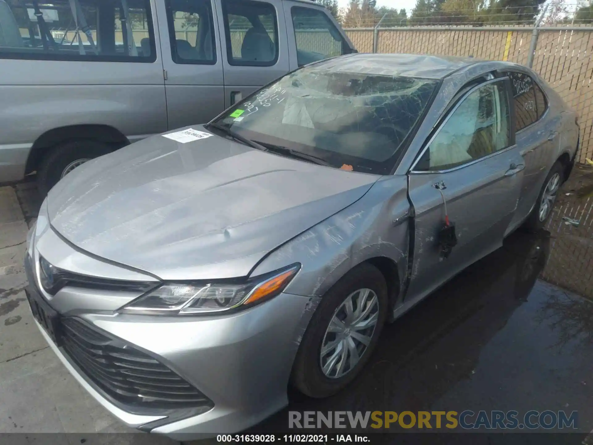 2 Photograph of a damaged car 4T1C31AK3LU527923 TOYOTA CAMRY 2020