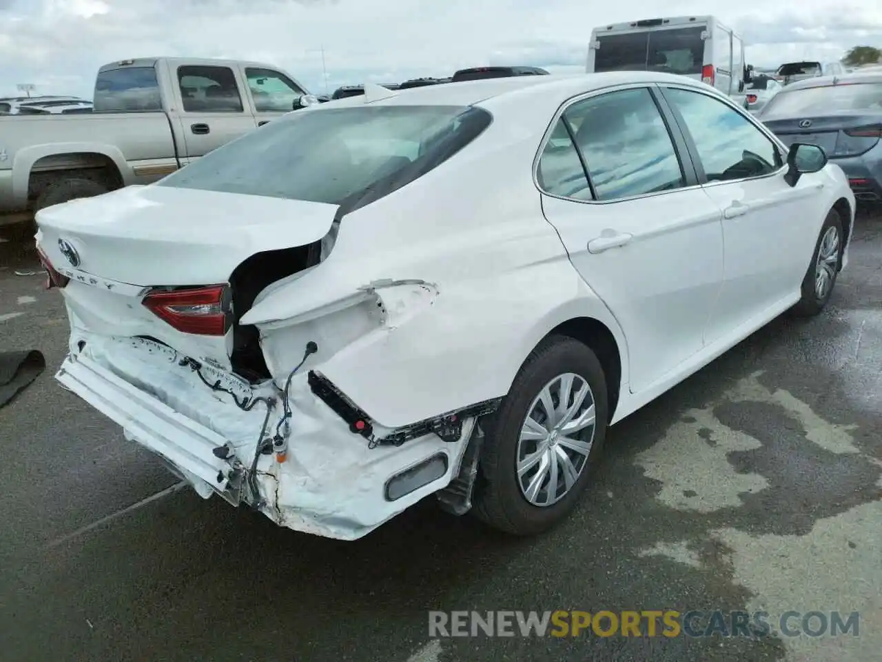 4 Photograph of a damaged car 4T1C31AK3LU529896 TOYOTA CAMRY 2020