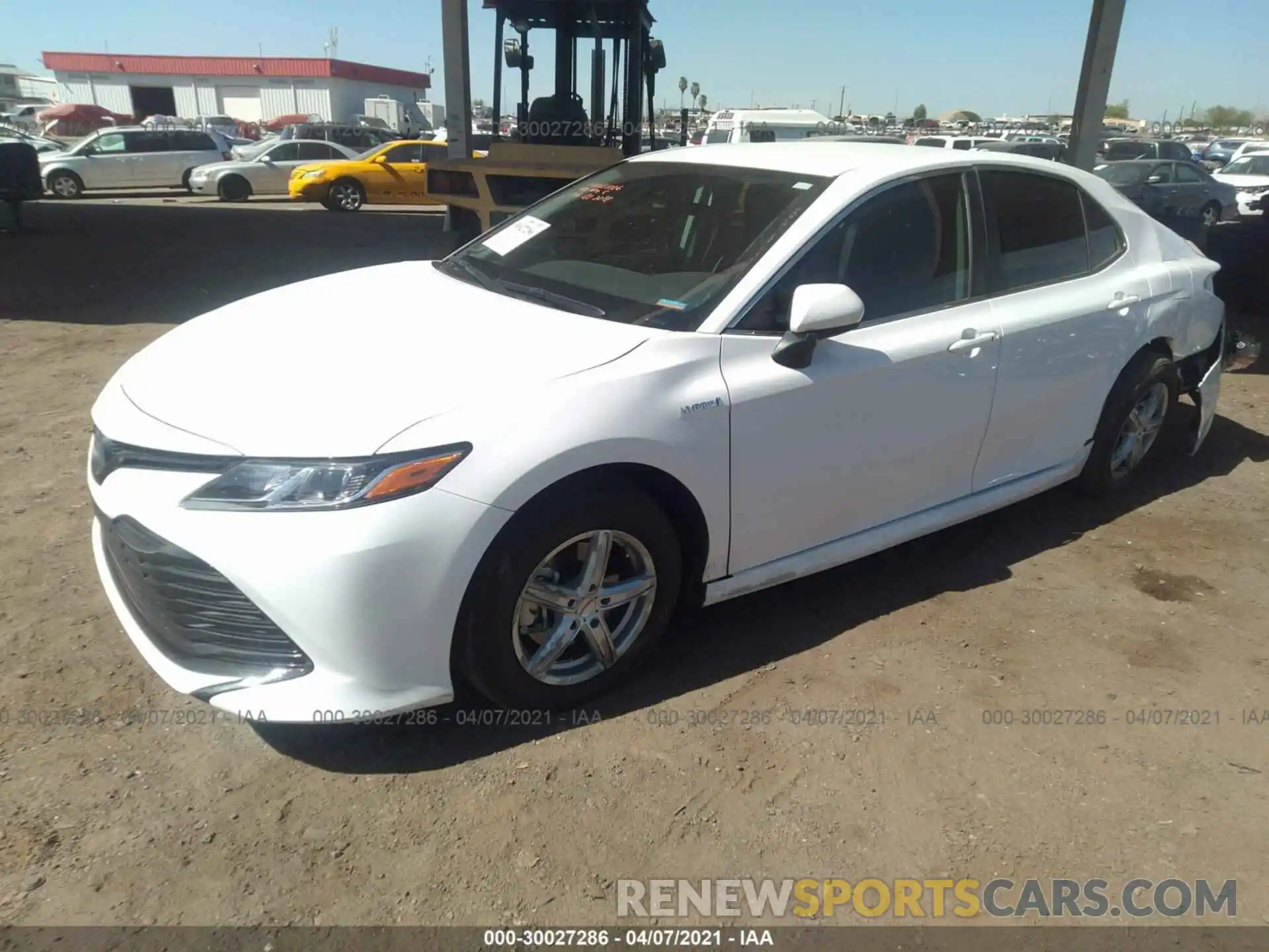 2 Photograph of a damaged car 4T1C31AK3LU533298 TOYOTA CAMRY 2020