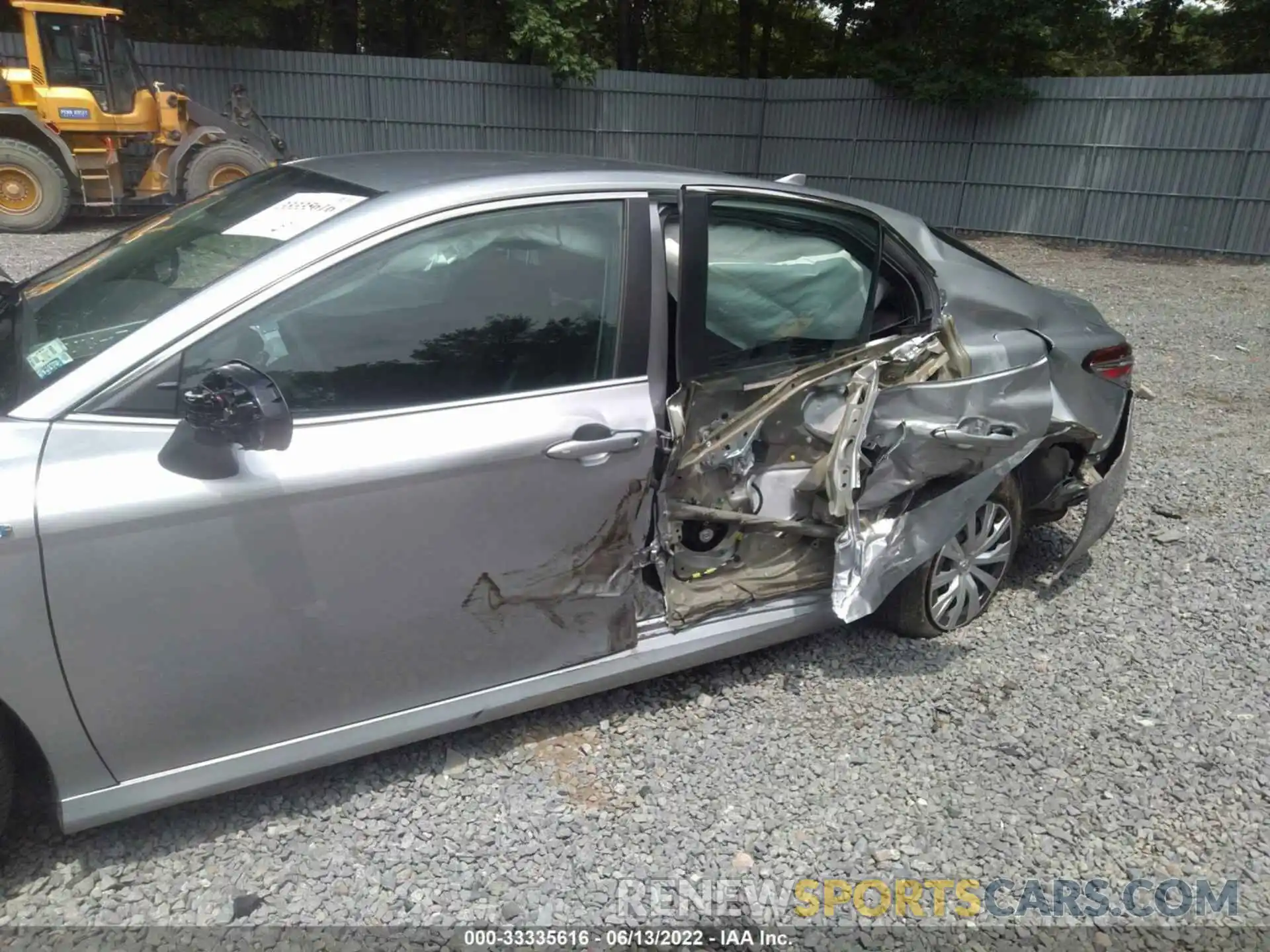 6 Photograph of a damaged car 4T1C31AK3LU534628 TOYOTA CAMRY 2020