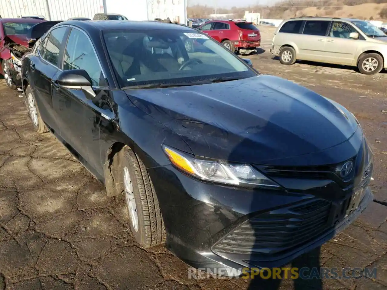 1 Photograph of a damaged car 4T1C31AK4LU013515 TOYOTA CAMRY 2020