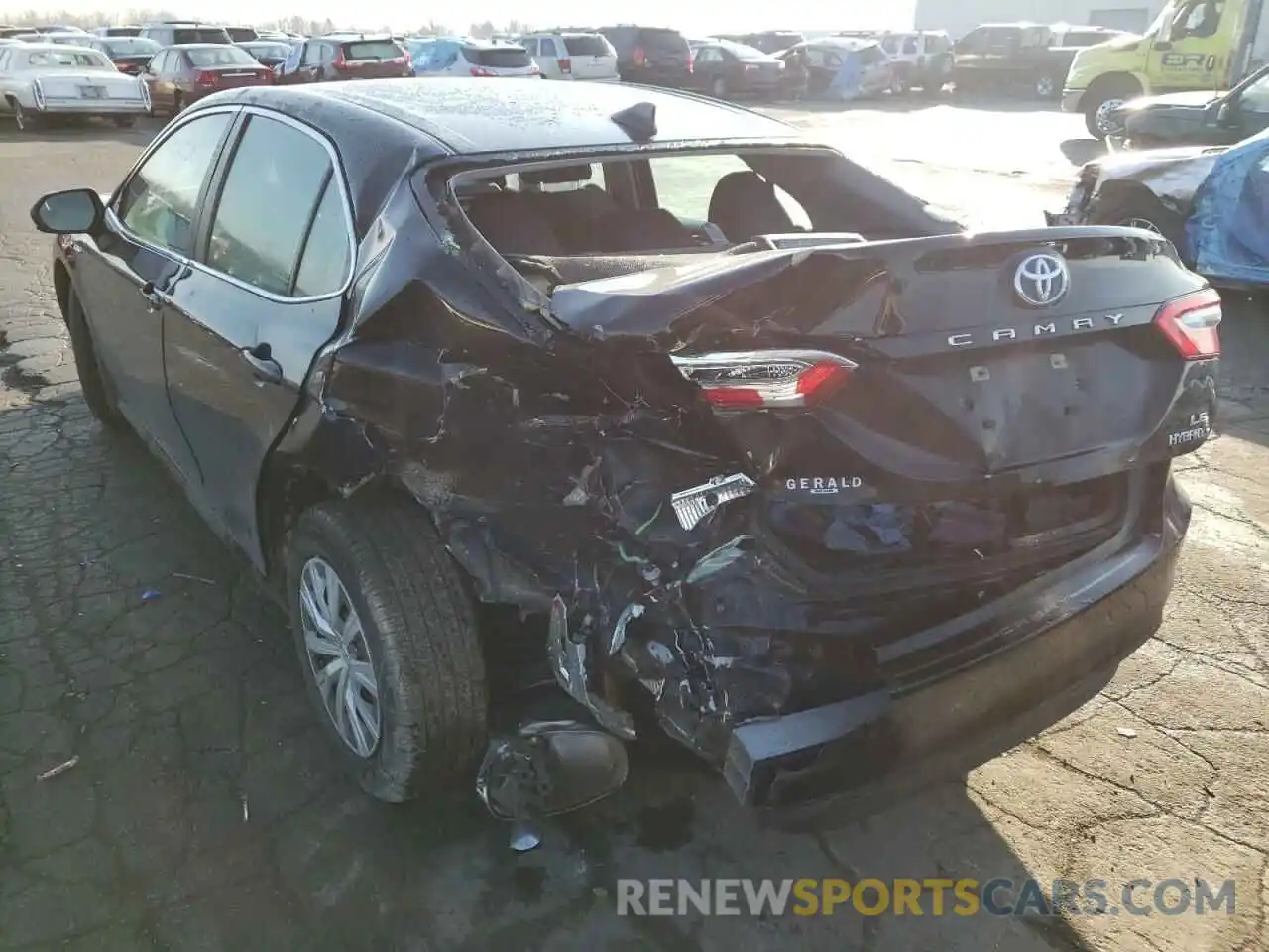 3 Photograph of a damaged car 4T1C31AK4LU013515 TOYOTA CAMRY 2020