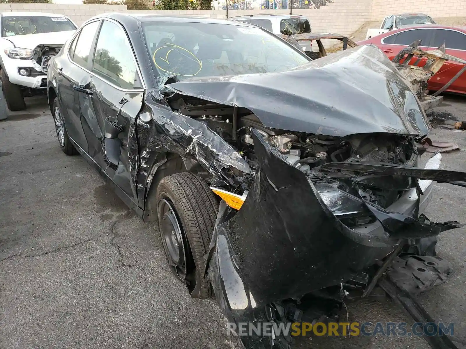 1 Photograph of a damaged car 4T1C31AK4LU014342 TOYOTA CAMRY 2020