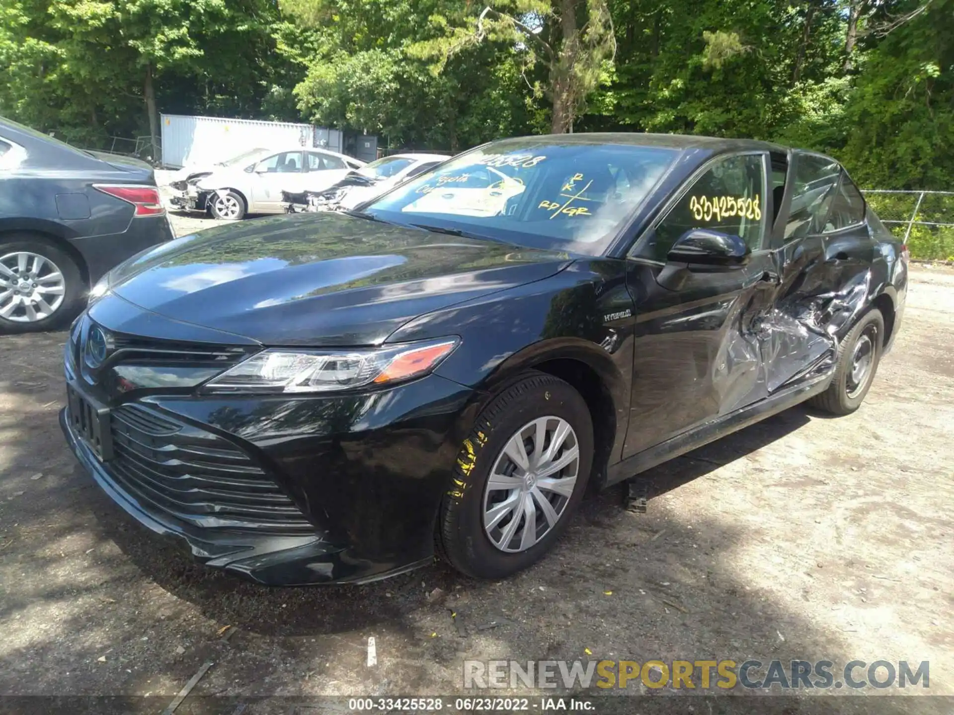 2 Photograph of a damaged car 4T1C31AK4LU019248 TOYOTA CAMRY 2020