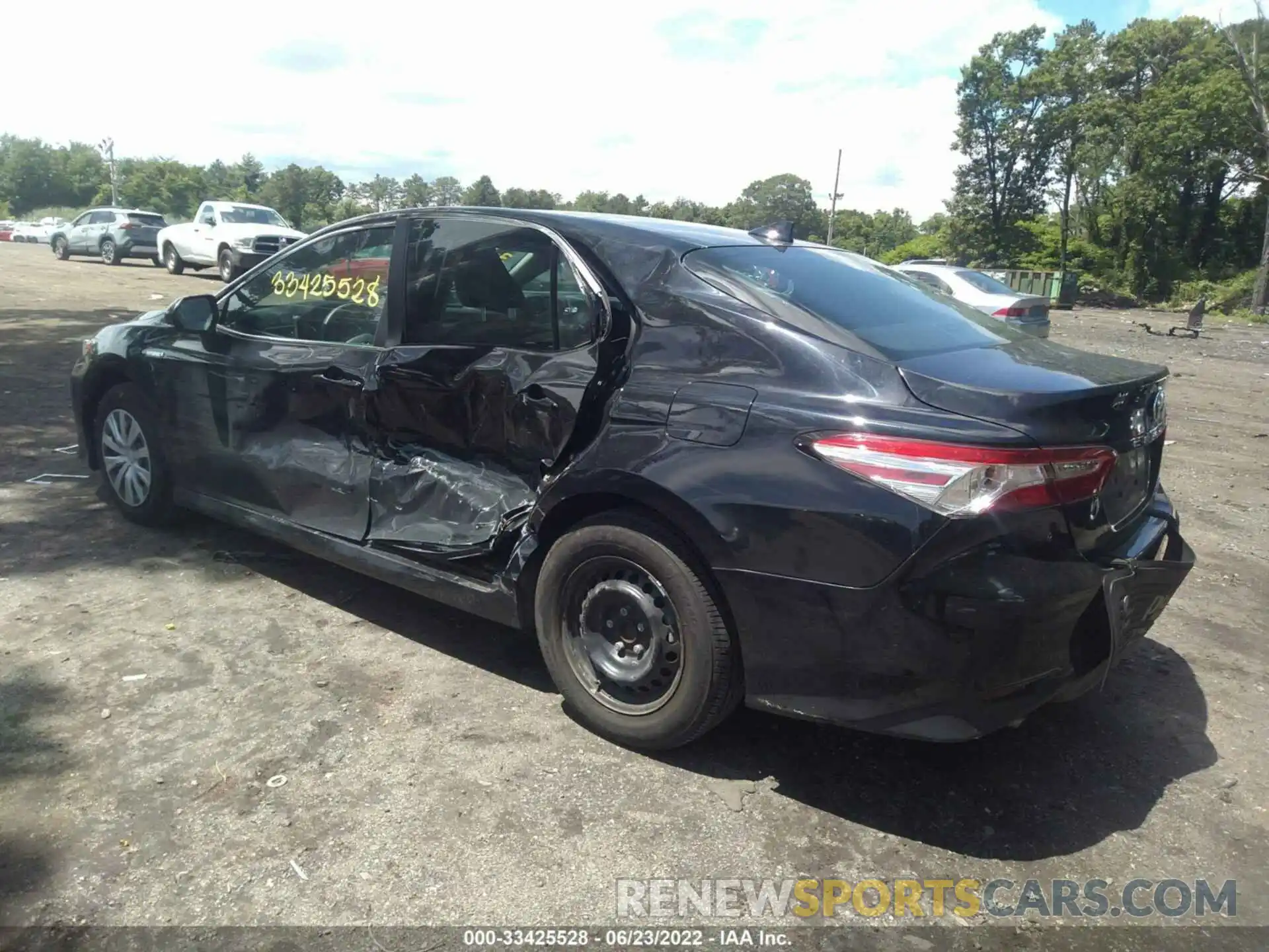 6 Photograph of a damaged car 4T1C31AK4LU019248 TOYOTA CAMRY 2020