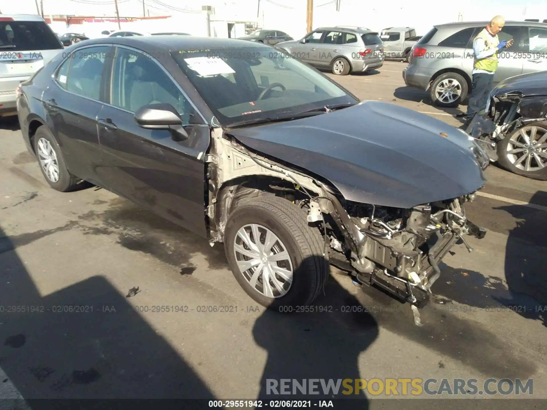 1 Photograph of a damaged car 4T1C31AK4LU019900 TOYOTA CAMRY 2020