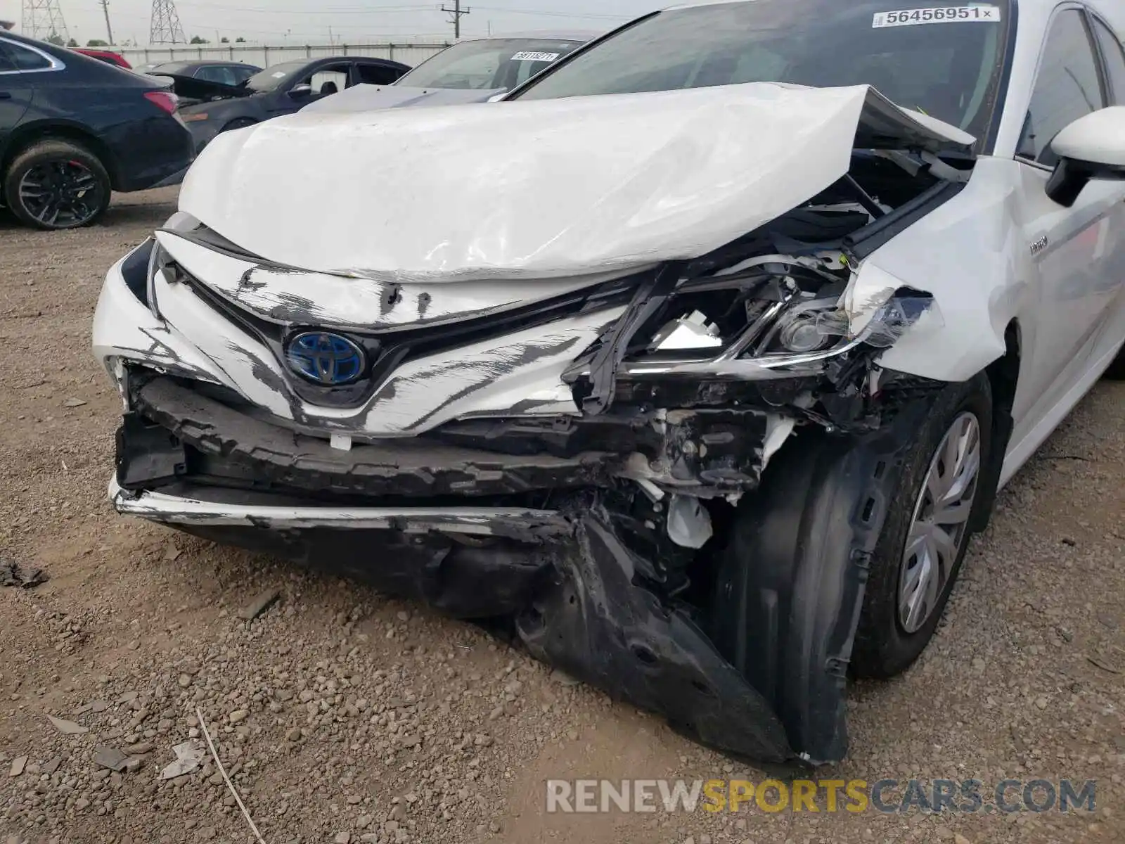 9 Photograph of a damaged car 4T1C31AK4LU520009 TOYOTA CAMRY 2020