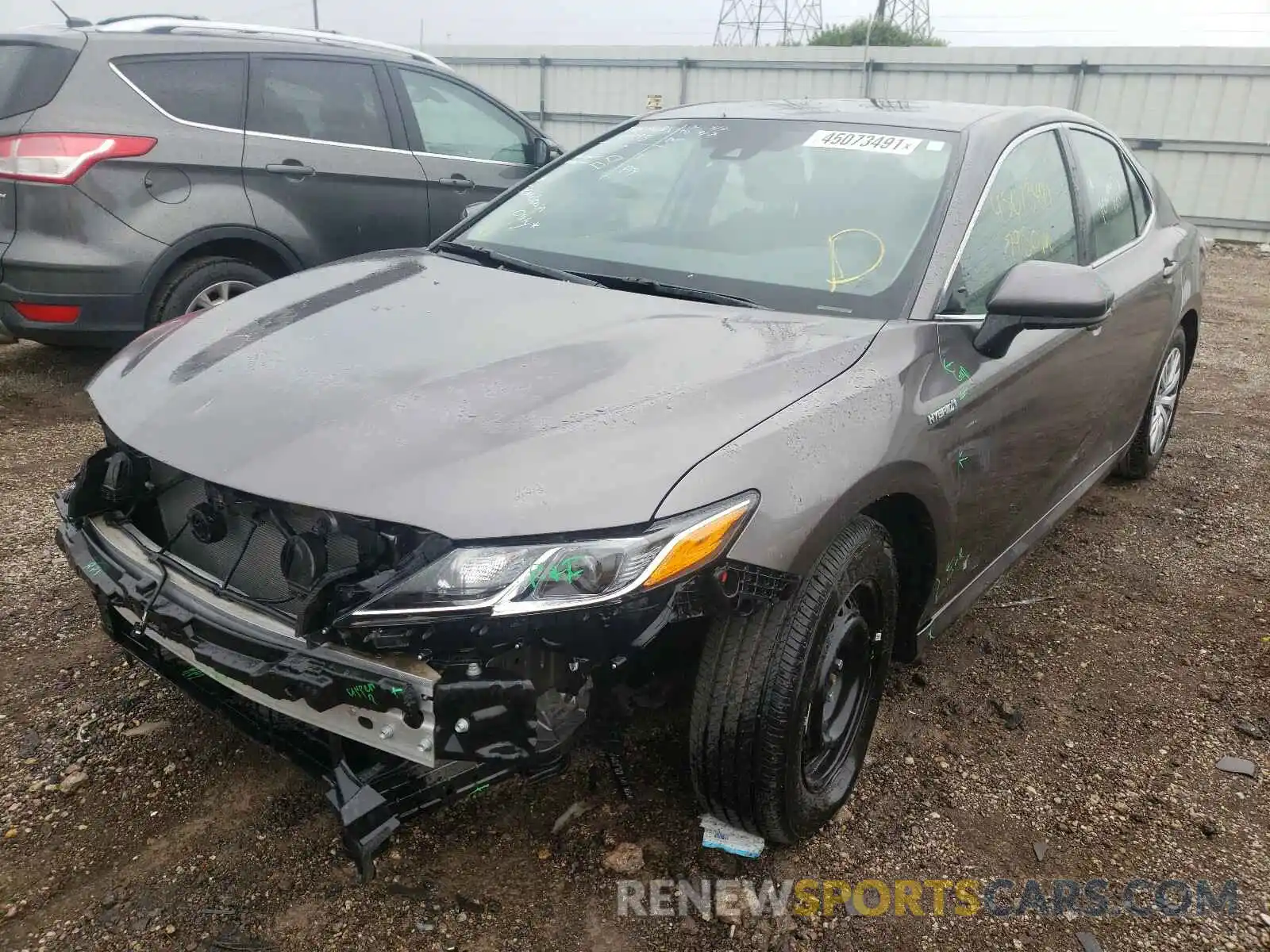 2 Photograph of a damaged car 4T1C31AK4LU526330 TOYOTA CAMRY 2020