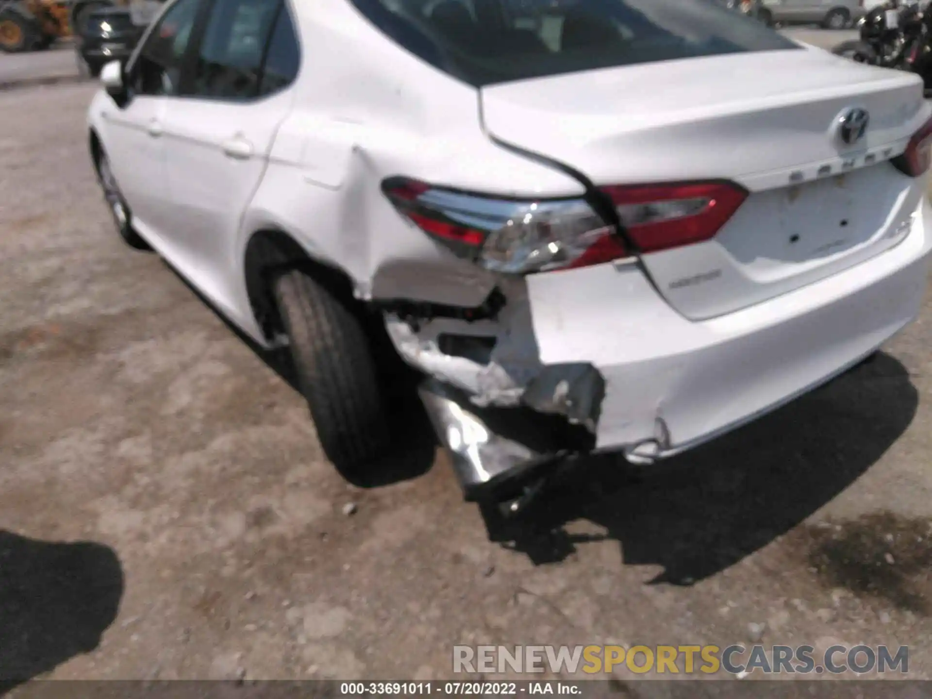 6 Photograph of a damaged car 4T1C31AK4LU532192 TOYOTA CAMRY 2020