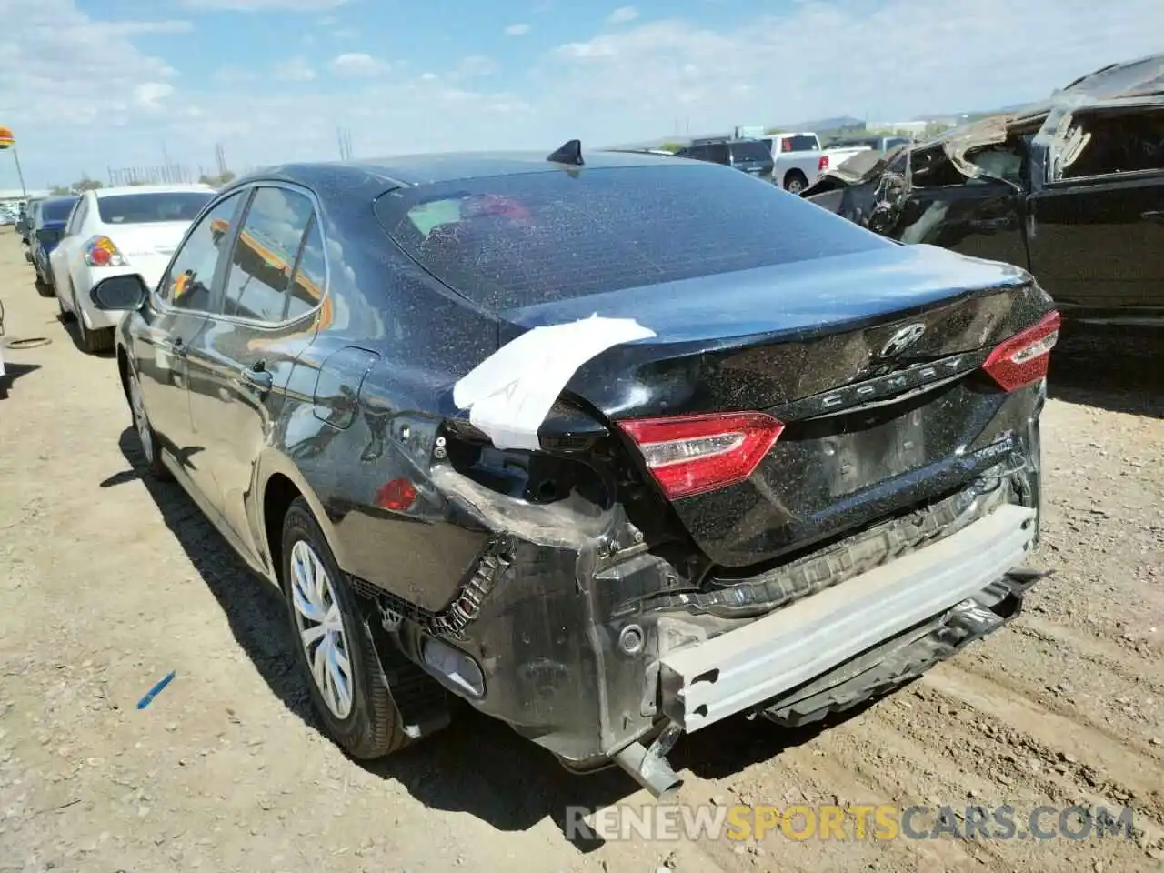 3 Photograph of a damaged car 4T1C31AK4LU534993 TOYOTA CAMRY 2020