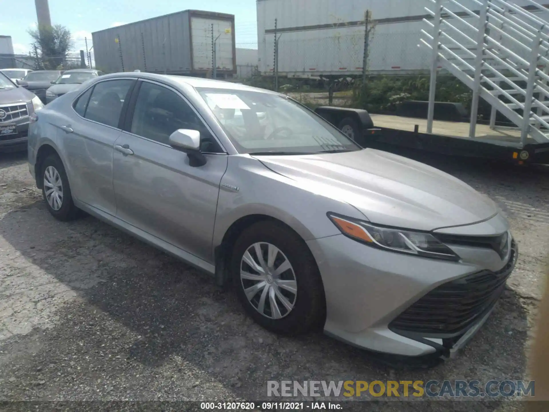 1 Photograph of a damaged car 4T1C31AK4LU538106 TOYOTA CAMRY 2020