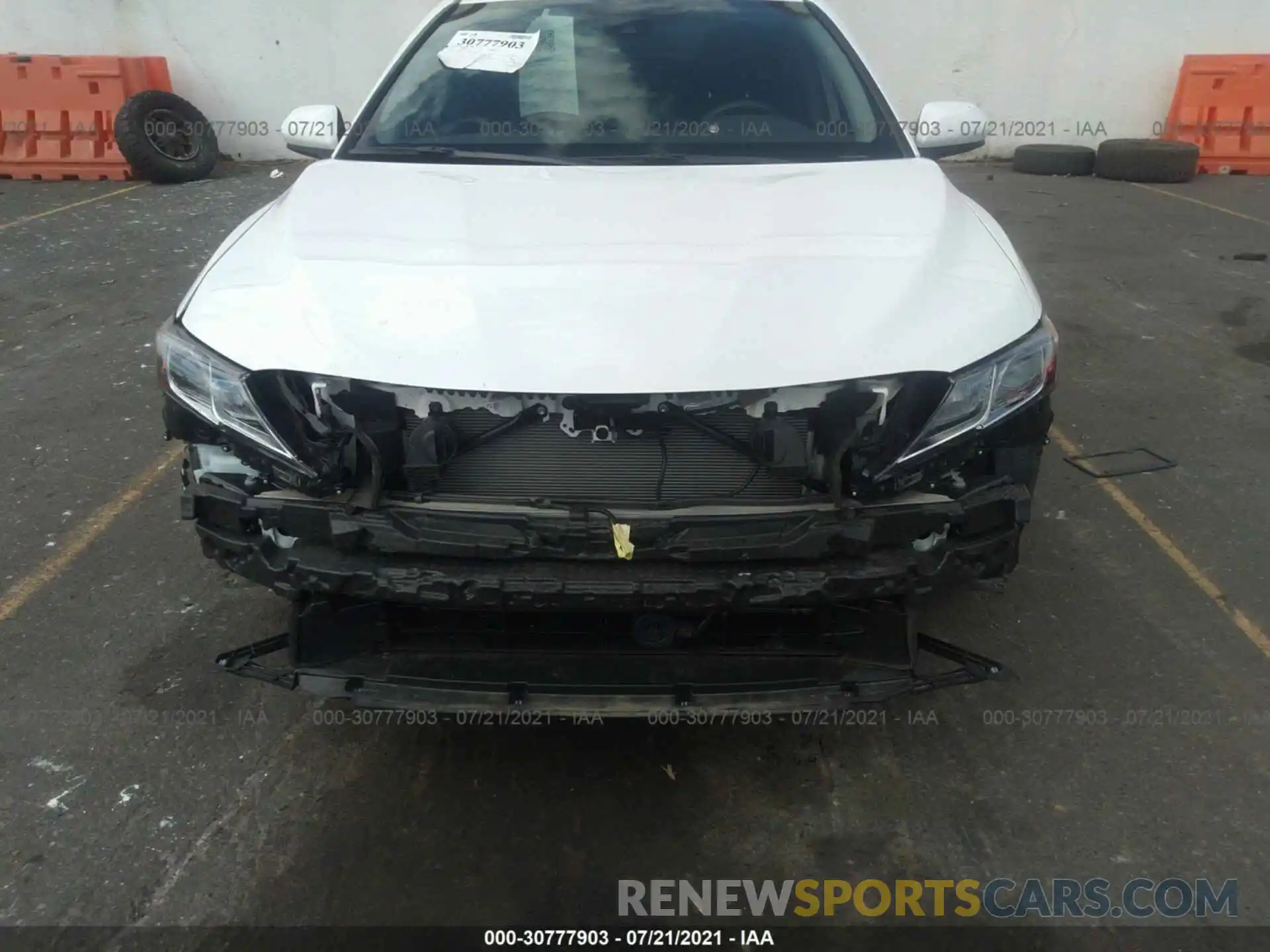 6 Photograph of a damaged car 4T1C31AK4LU542558 TOYOTA CAMRY 2020