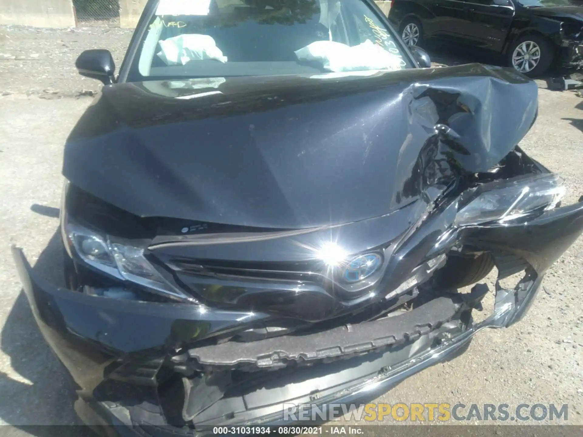 6 Photograph of a damaged car 4T1C31AK5LU010347 TOYOTA CAMRY 2020