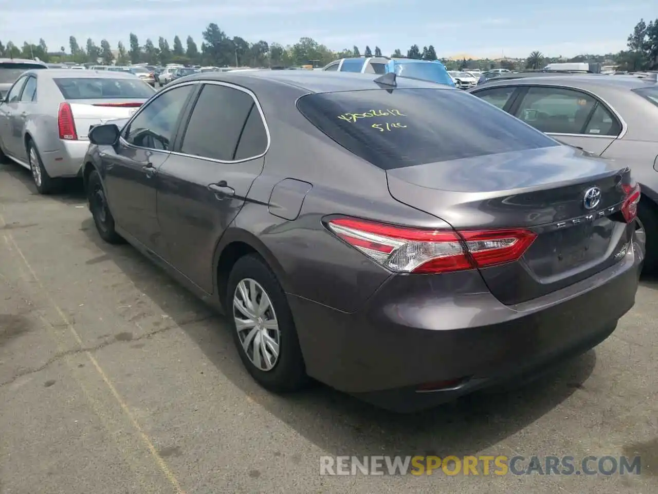 3 Photograph of a damaged car 4T1C31AK5LU013717 TOYOTA CAMRY 2020