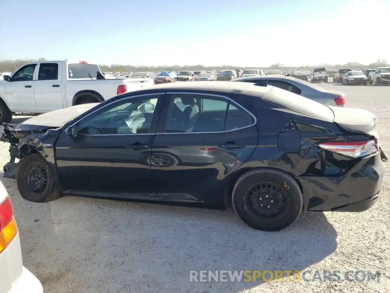 9 Photograph of a damaged car 4T1C31AK5LU016200 TOYOTA CAMRY 2020