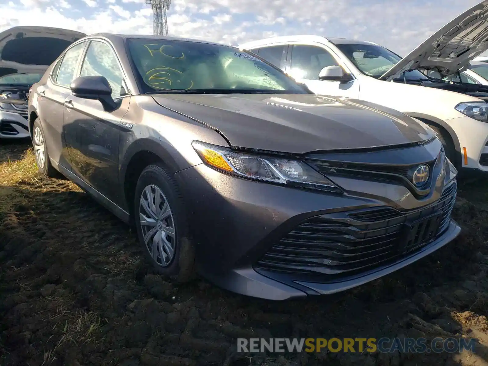 1 Photograph of a damaged car 4T1C31AK5LU019193 TOYOTA CAMRY 2020